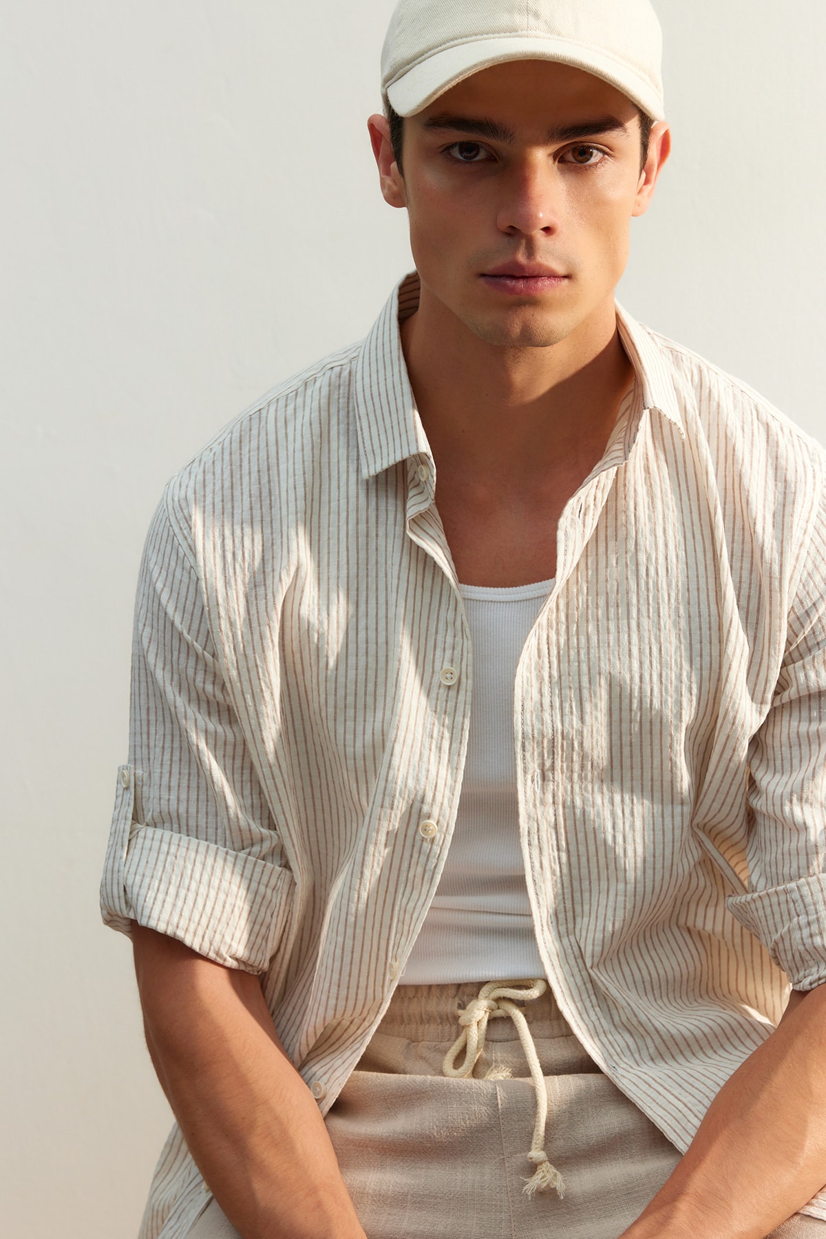 Trendyolmilla  Camel Regular Fit Keten Karışımlı Çizgili Gömlek TMNSS23GO00134