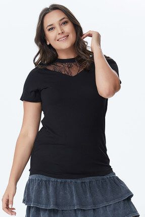 Kadın Siyah Dantelli Önü V Dantelli T-Shirt 23796