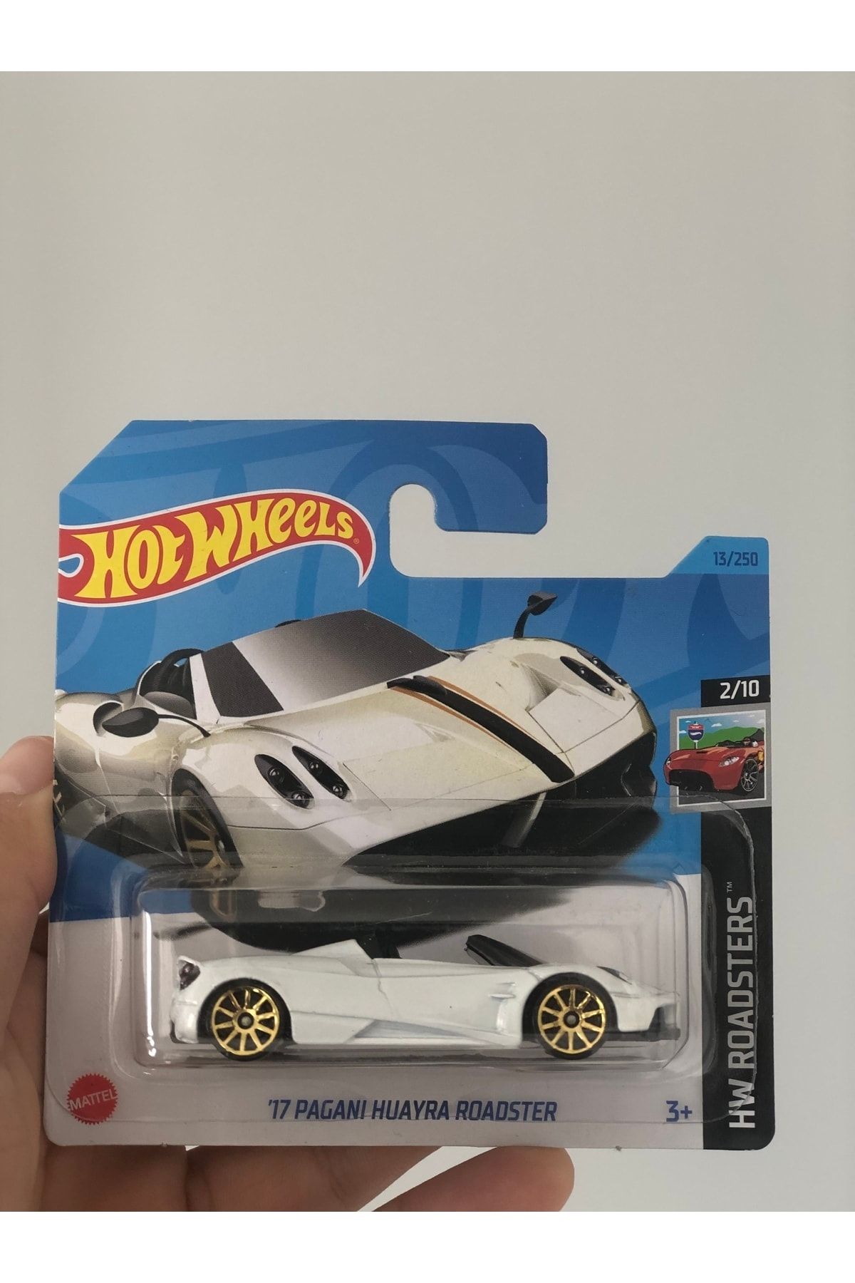 Hot wheels 17 pagani huayra roadster deals