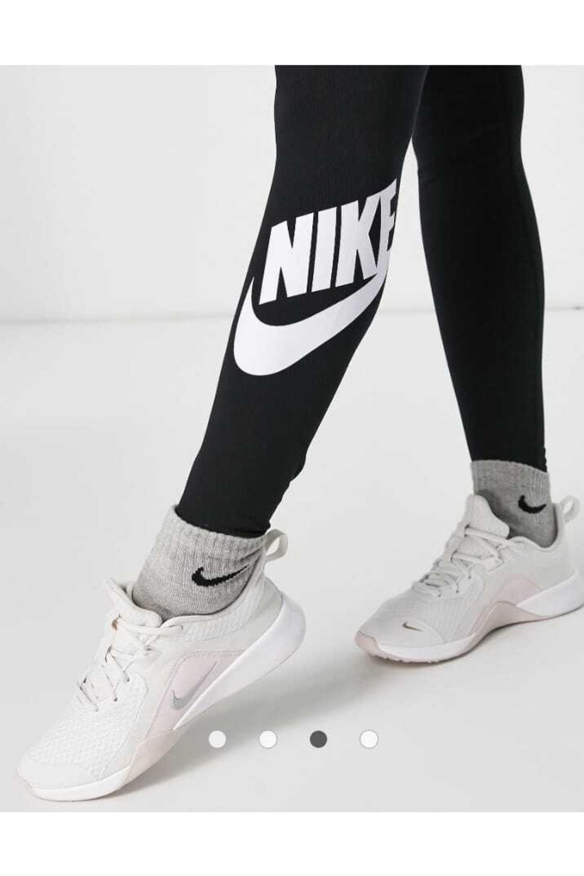 Baskılı Sweat 🌿300₺🌿 Nike Tayt 🖤110₺🖤 Taytım s-m-l-xl beden