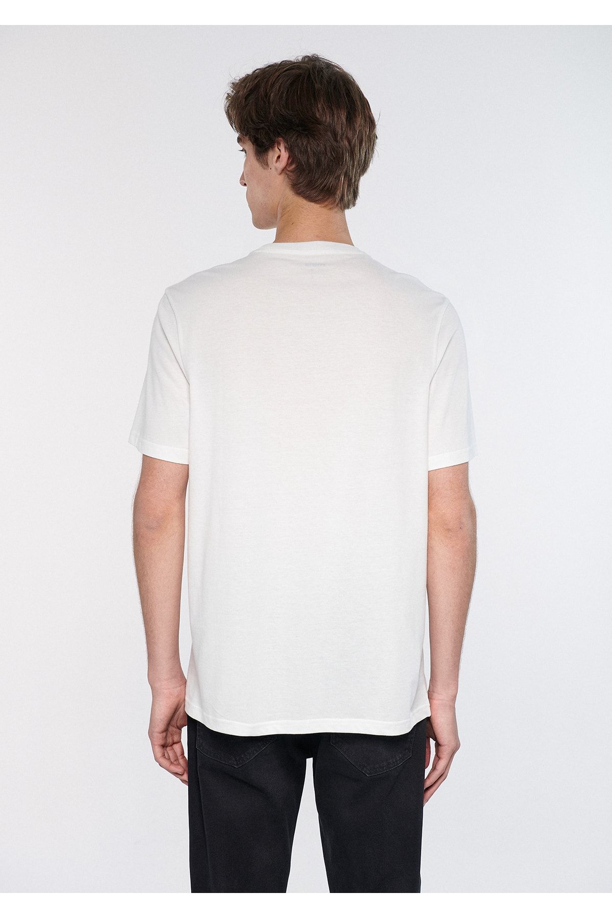 Mavi تی شرت سفید چاپ شده آرم به طور منظم / برش معمولی 0610259-70057