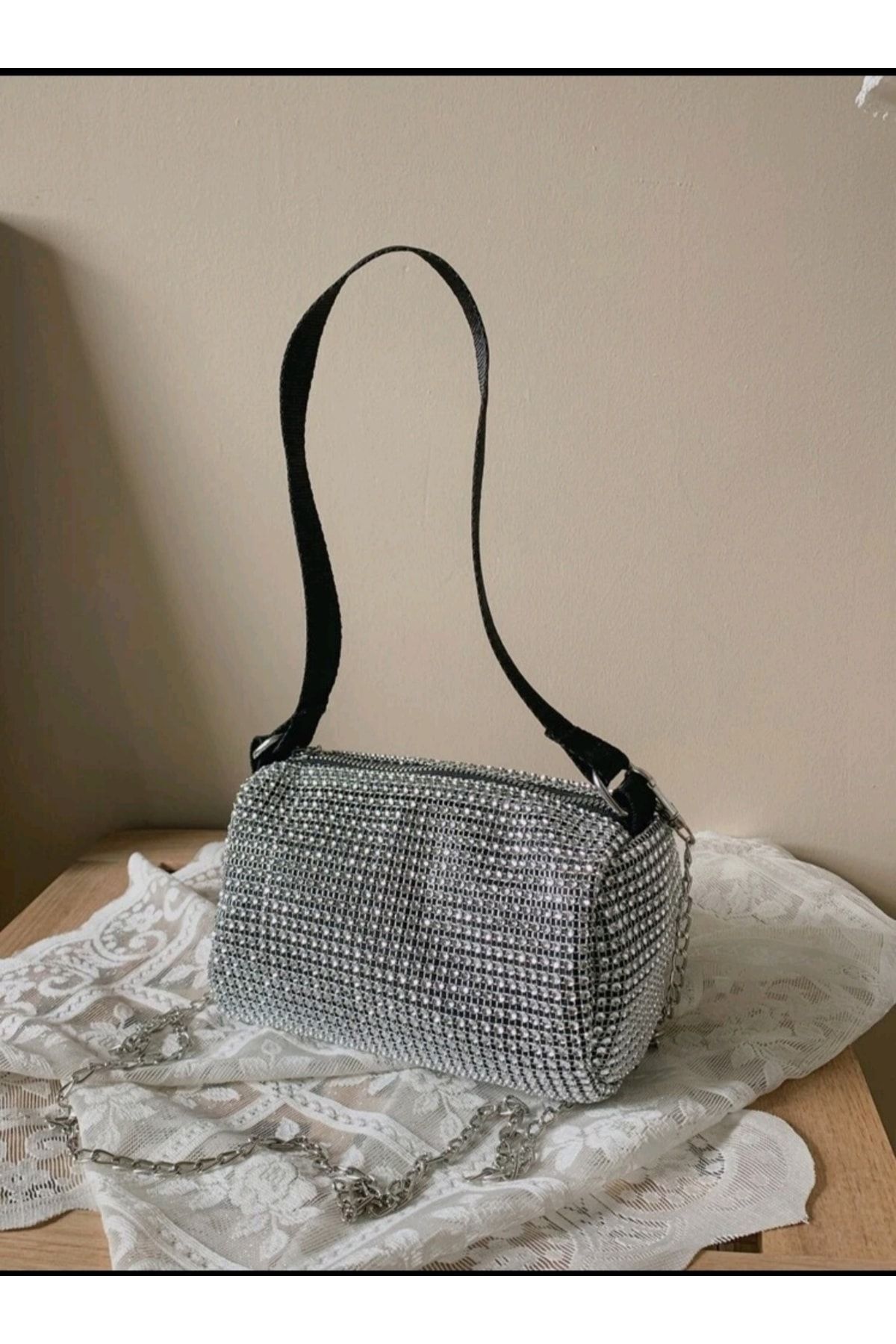 SHEIN Stylish Design Eye Catching Evening Bags with Mini Diamond