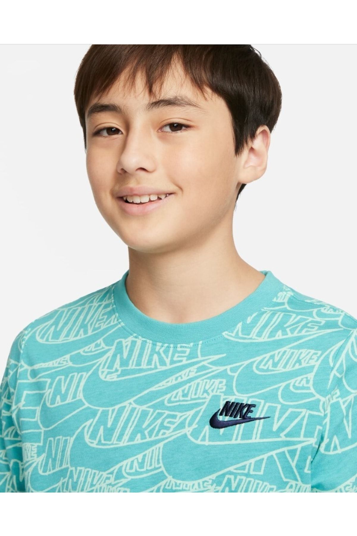 Boys top nike tshirt