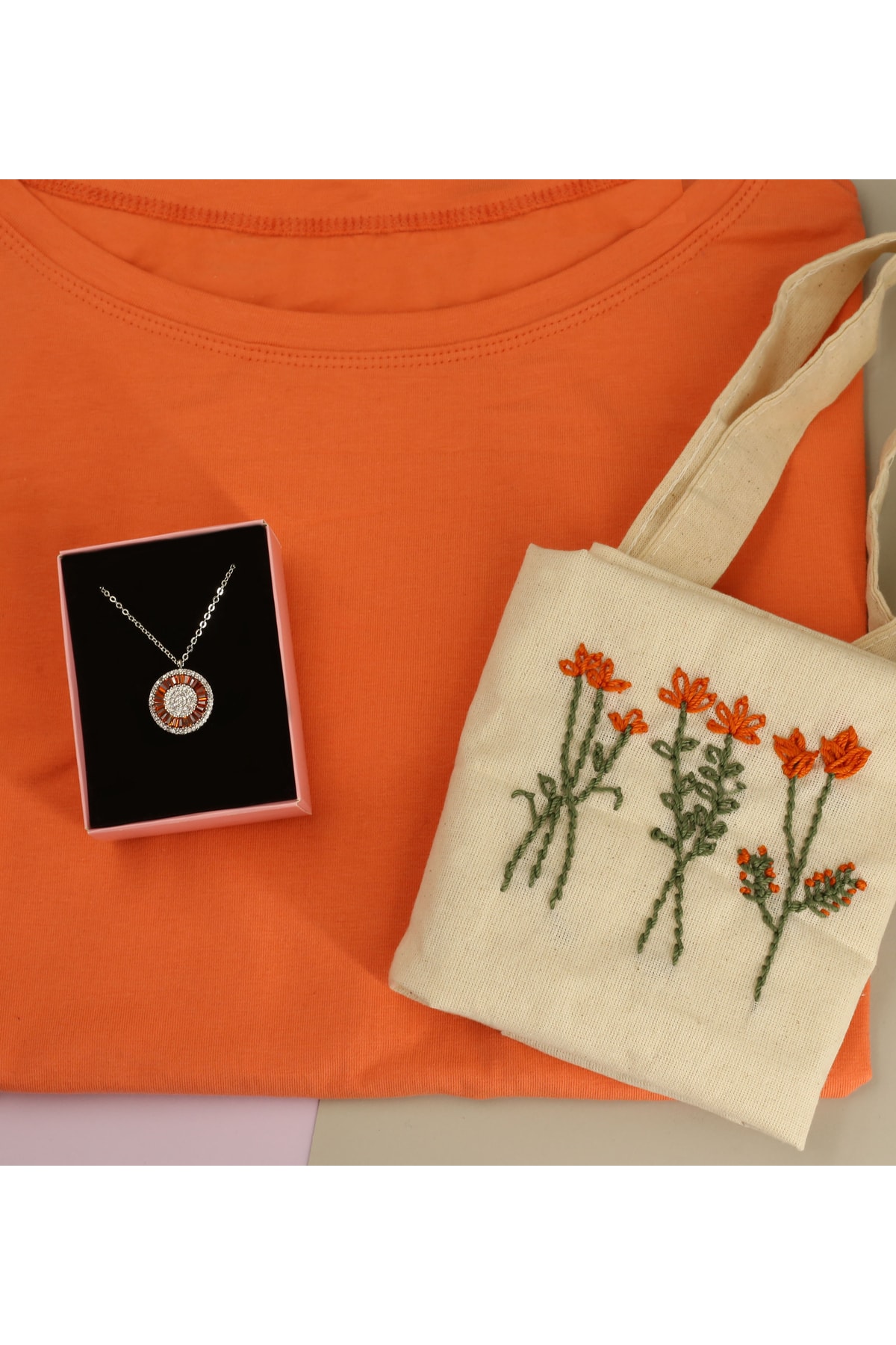 Combed Cotton Short Sleeve T-Shirt & Hand Embroidered Cloth Bag & Zircon Stone Round Baguette Gift Set