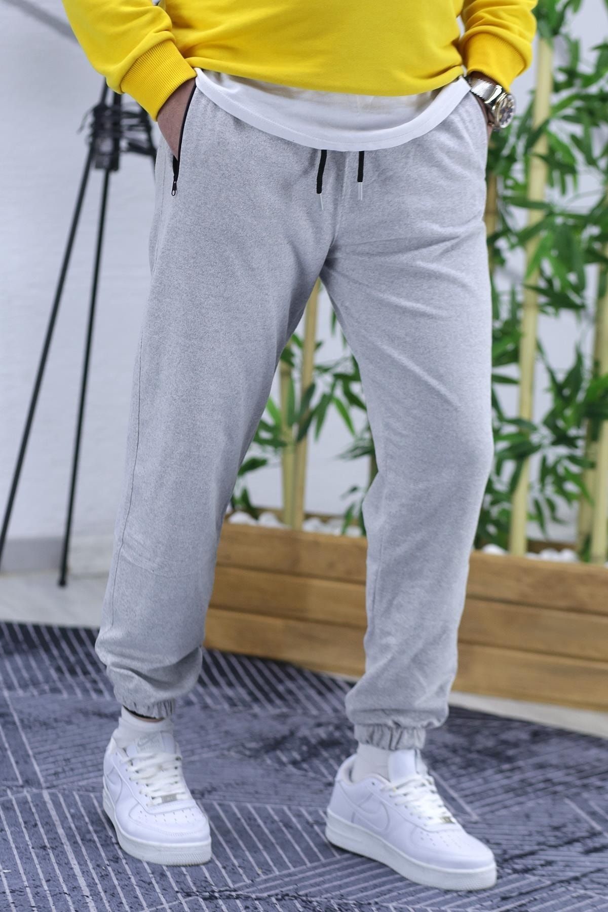 Thin shop mens sweatpants