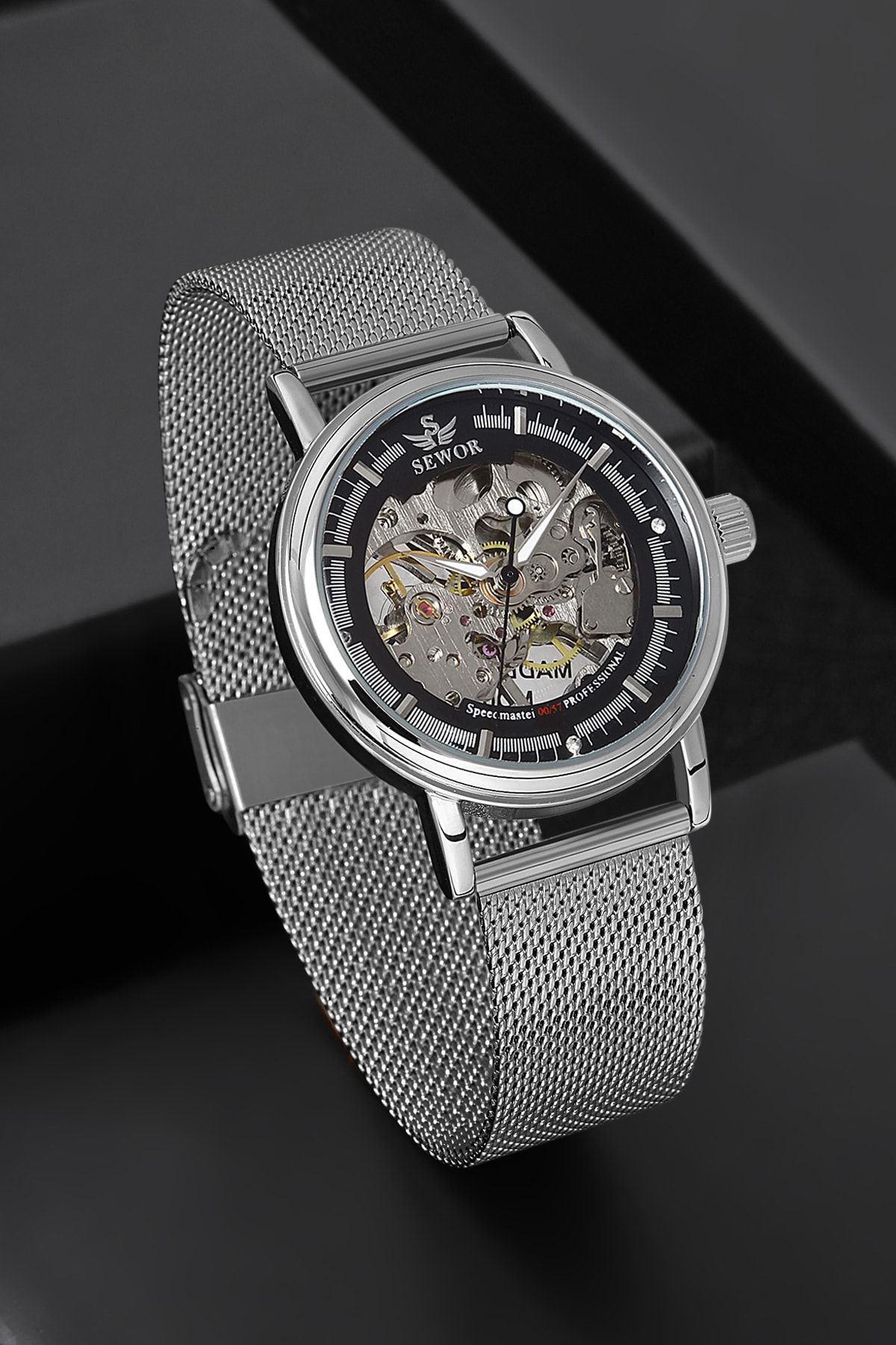 Watch sales winding mechanism