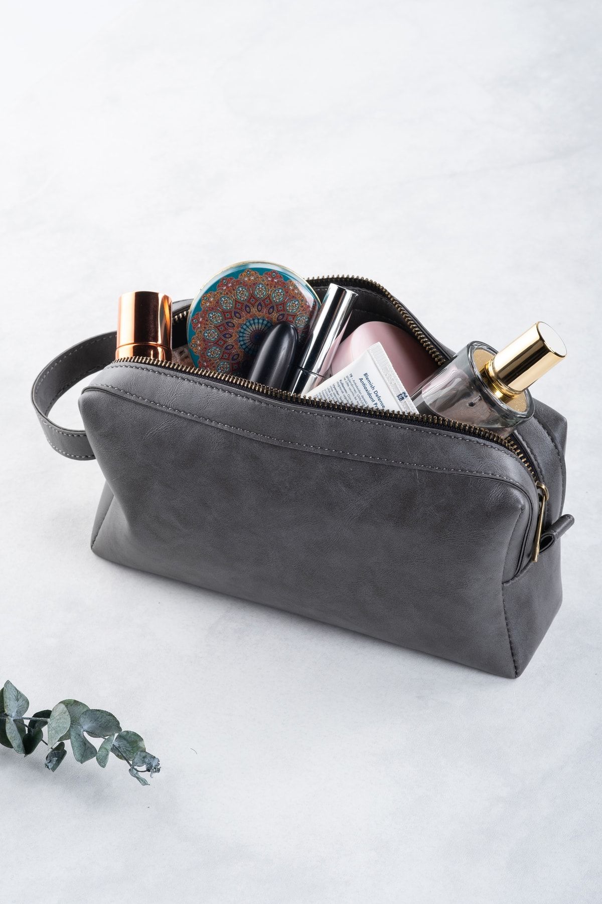 Grey 2024 leather purse