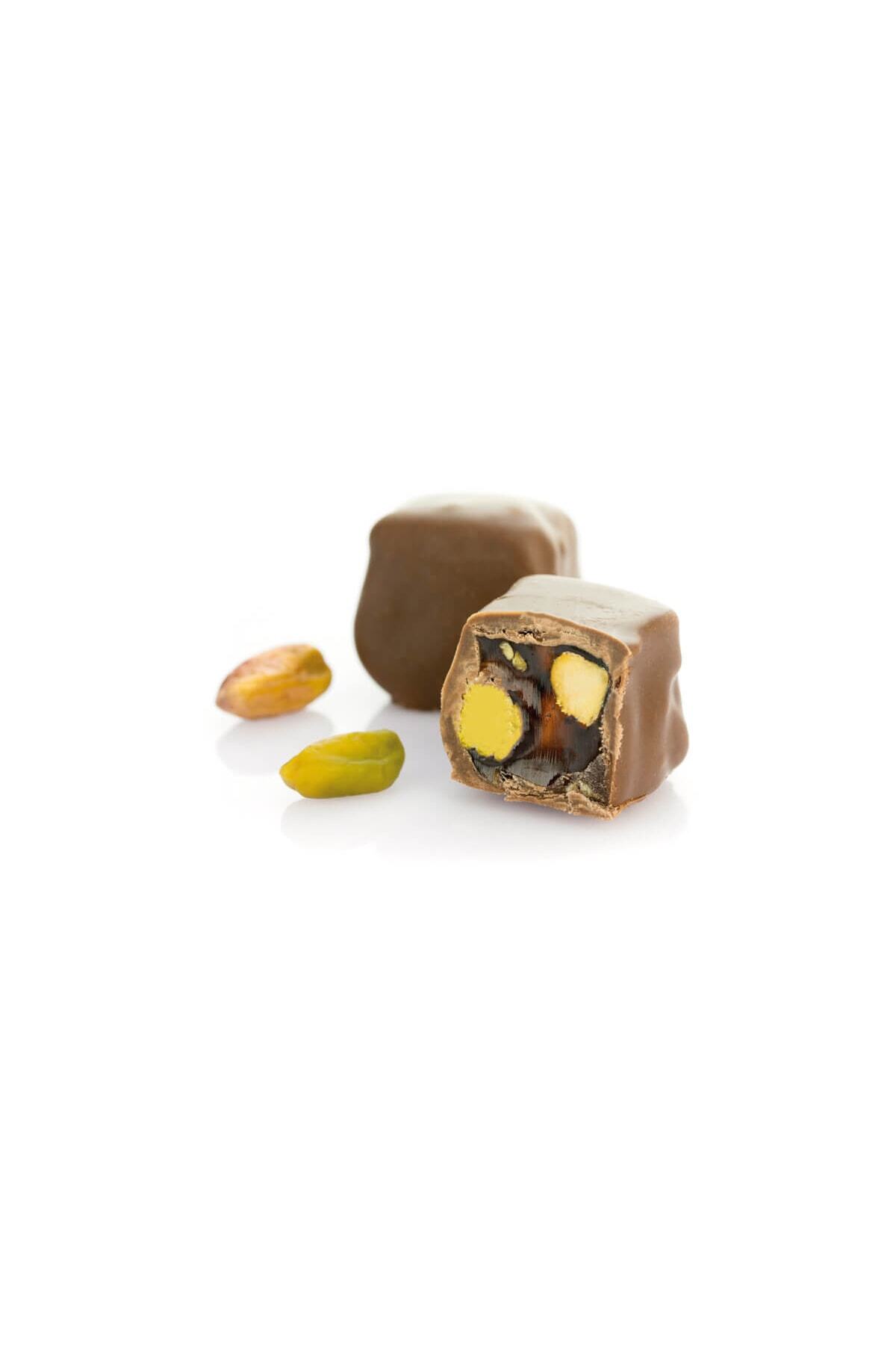 Şekerci Caferzade-1 kg Turkish Delight with Milk Chocolate and Pistachio 1