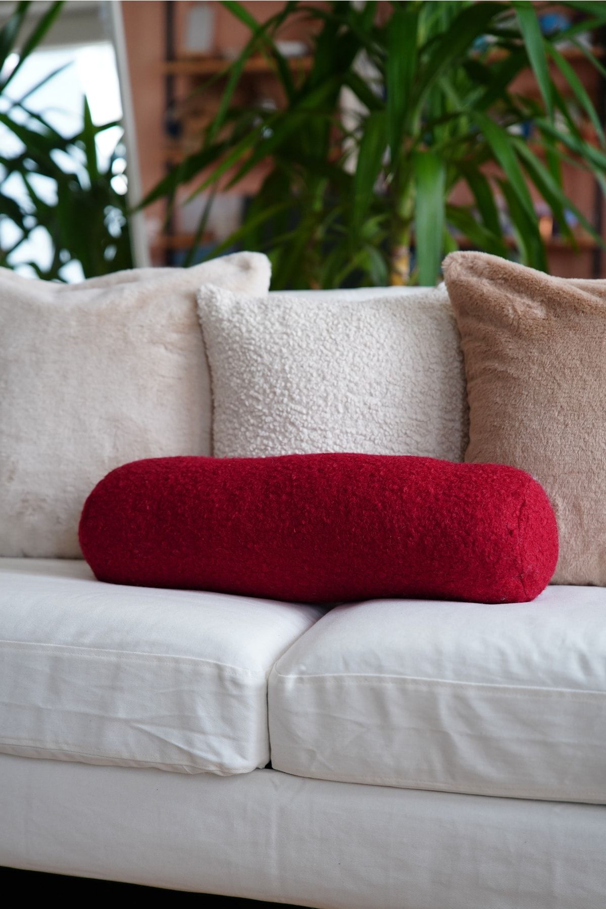 Cylinder outlet sofa pillows
