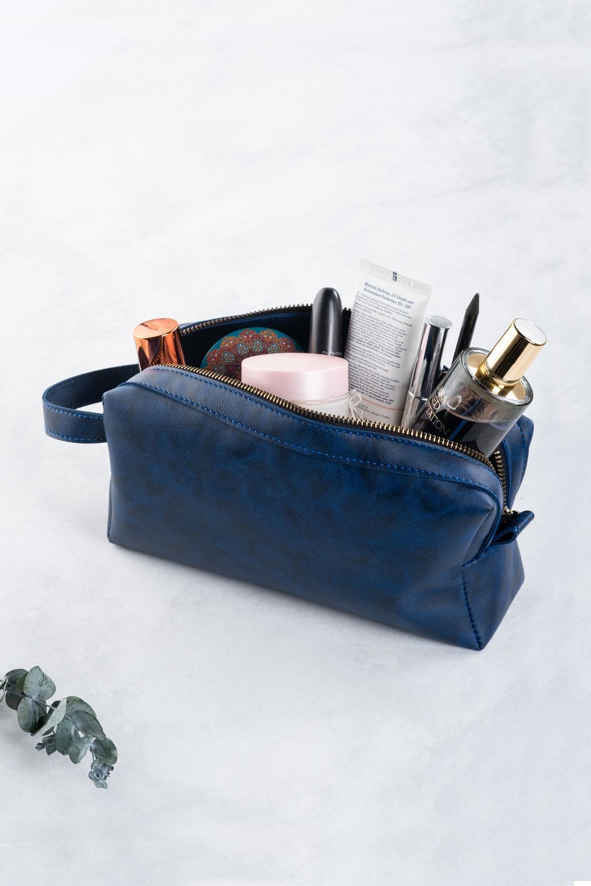 Dark blue purse discount