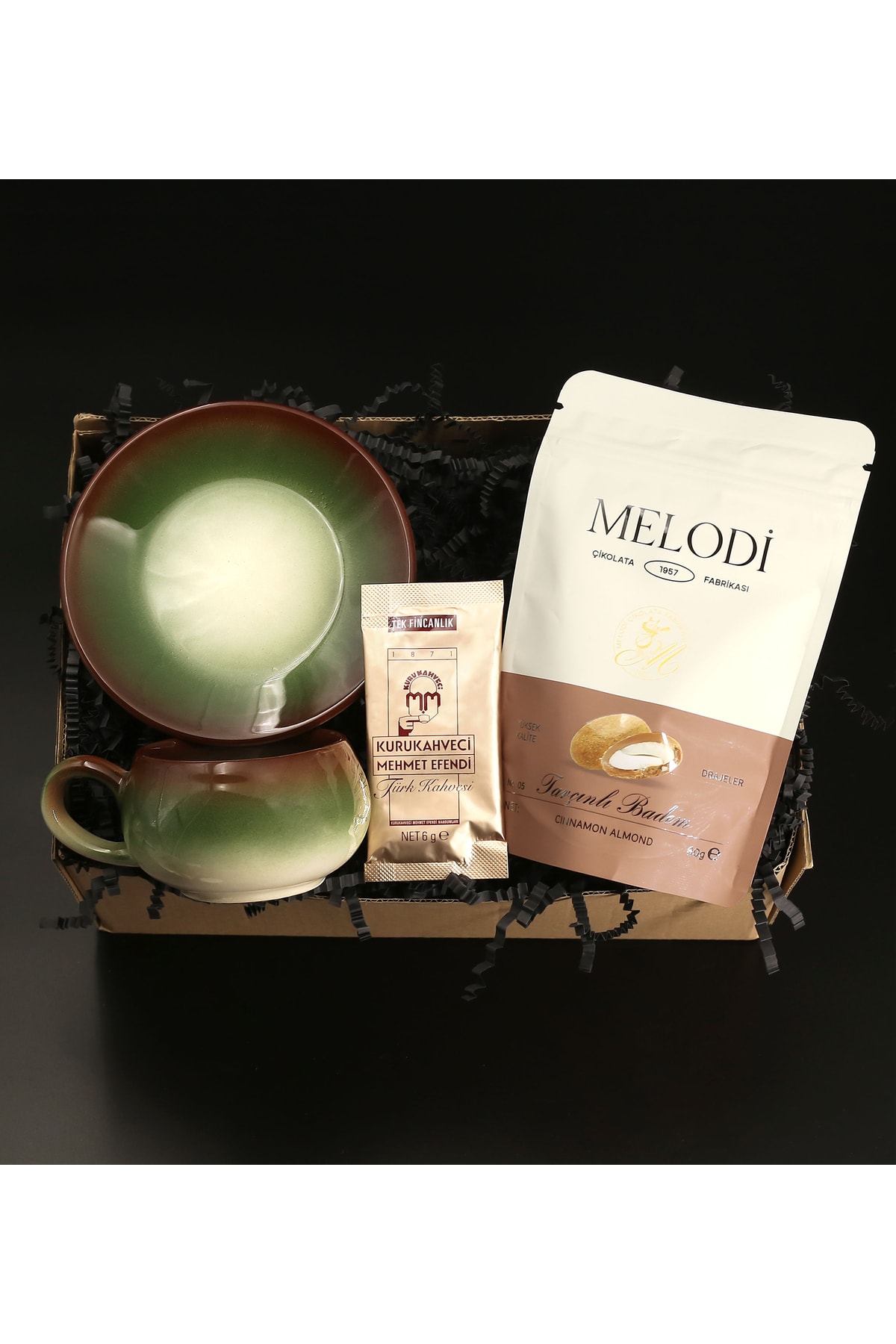 Vintage Cup & Melodi Dragee & Mehmet Efendi Turkish Coffee Gift Set