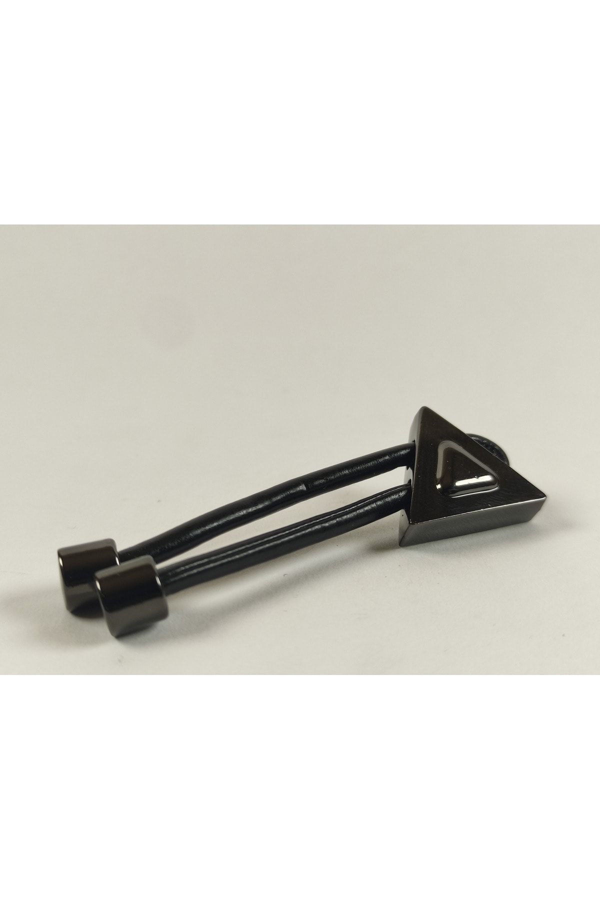 Kariyer Astar-2 Pieces in 2 Cm Black Triangle String Snap Package 1