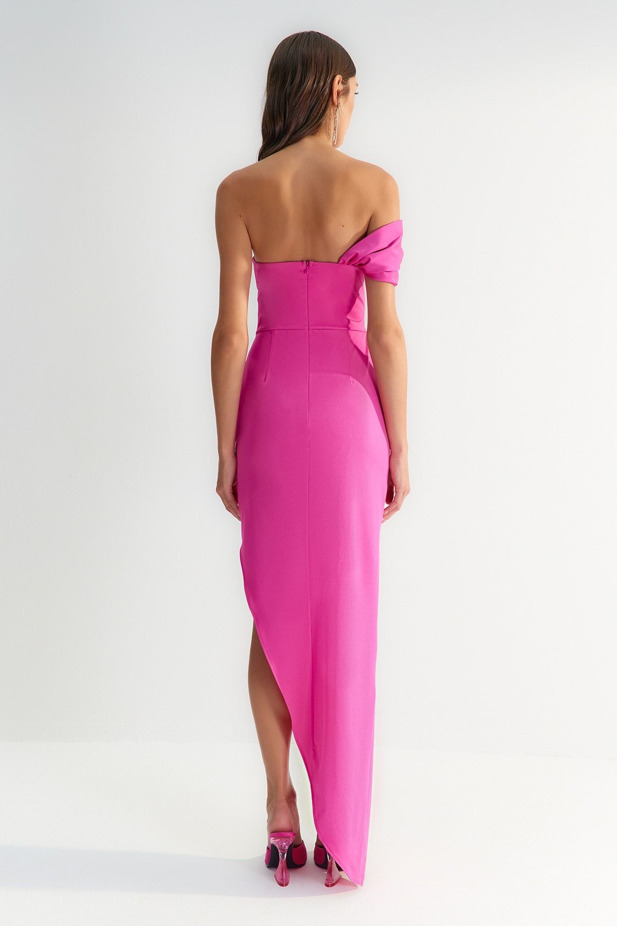 Trendyol Collection-X Zeynep Tosun Fuchsia Body-Sitting Corset Detailed Evening Dress & Homecoming Dress TCLSS23AE00013 5