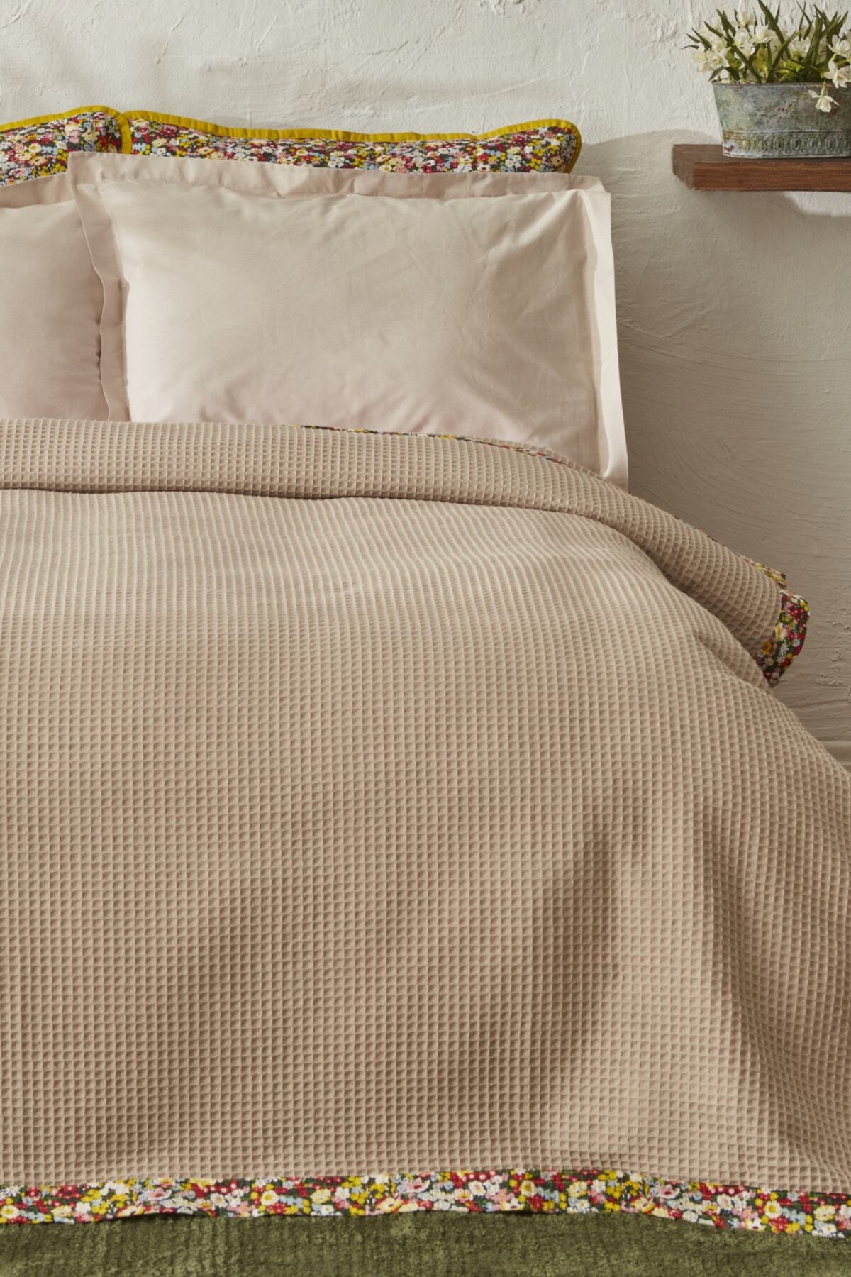 Karaca Home Glam Tek Kişilik Biyeli Pike 150x220 Cm Bej 3