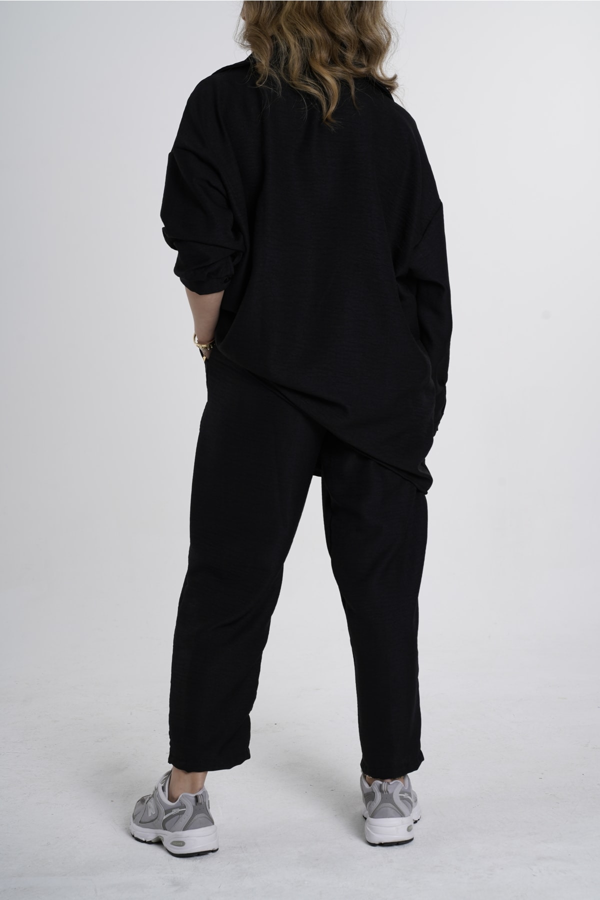 Ensemble oversize en lin pour femme noir Haut et Pantalon - Görsel 5