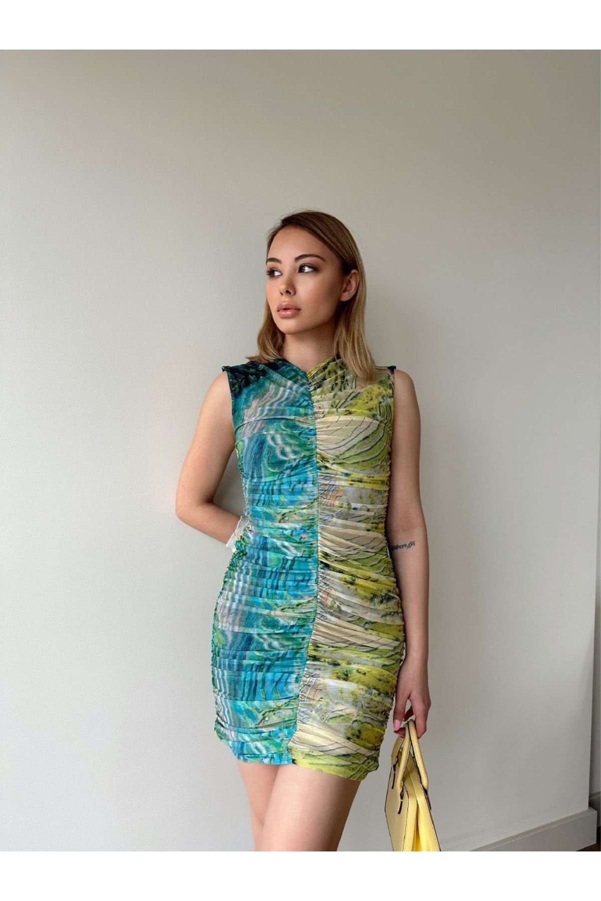 S&A Collectionn-Rochie mini din tul pentru femei, cu guler în picioare, drapată în față, cu modele multiple, verde 2