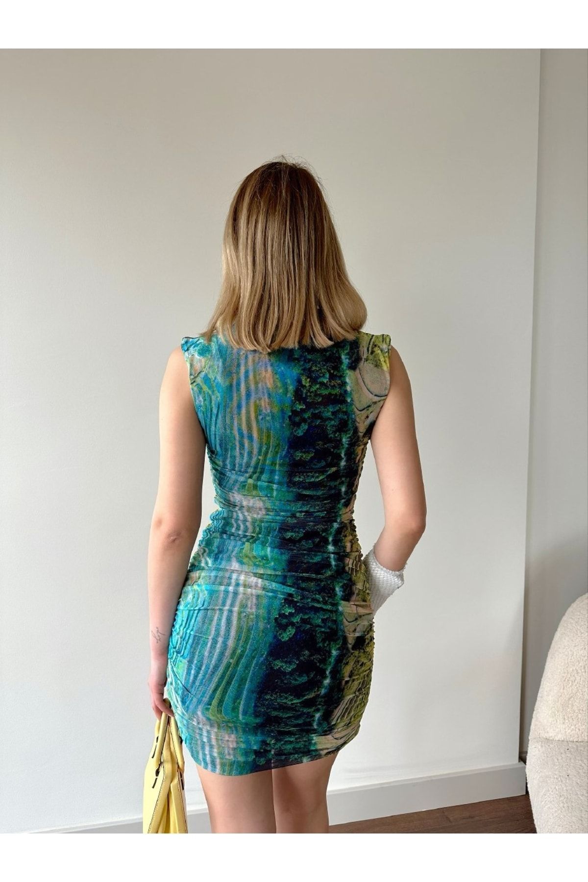 S&A Collectionn-Rochie mini din tul pentru femei, cu guler în picioare, drapată în față, cu modele multiple, verde 6