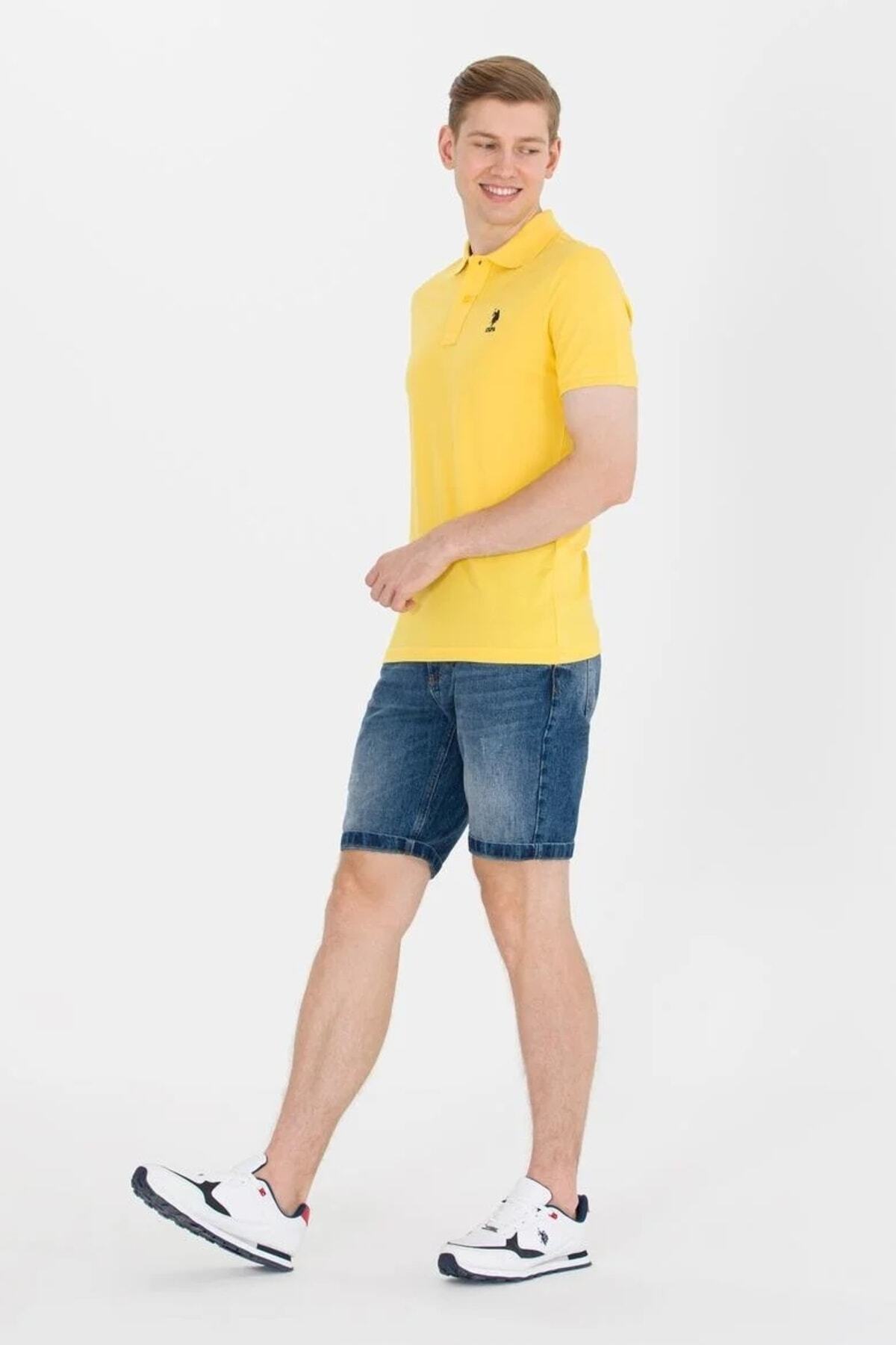 یو اس پولو تی‌شرت یقه پولو مردانه طرح ساده زرد تیره