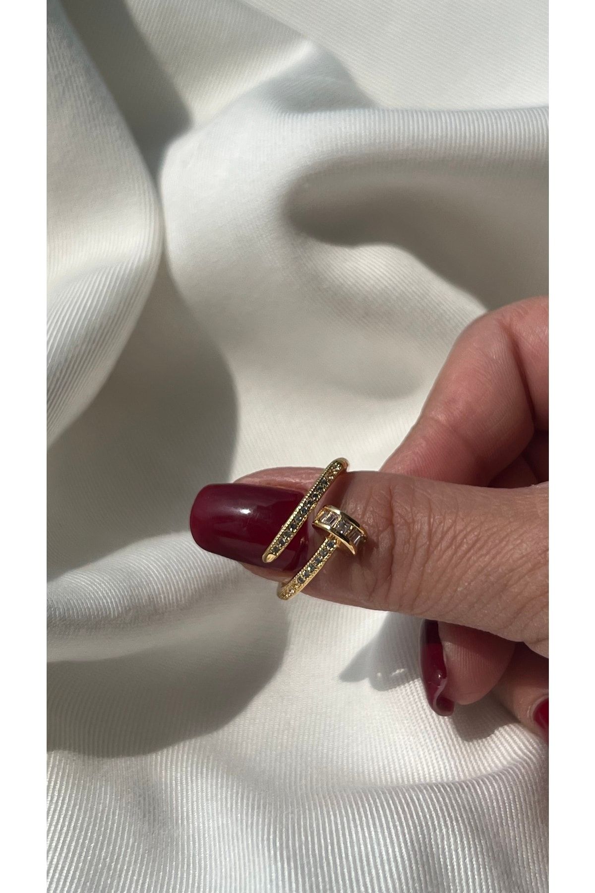Cartier gold outlet nail ring