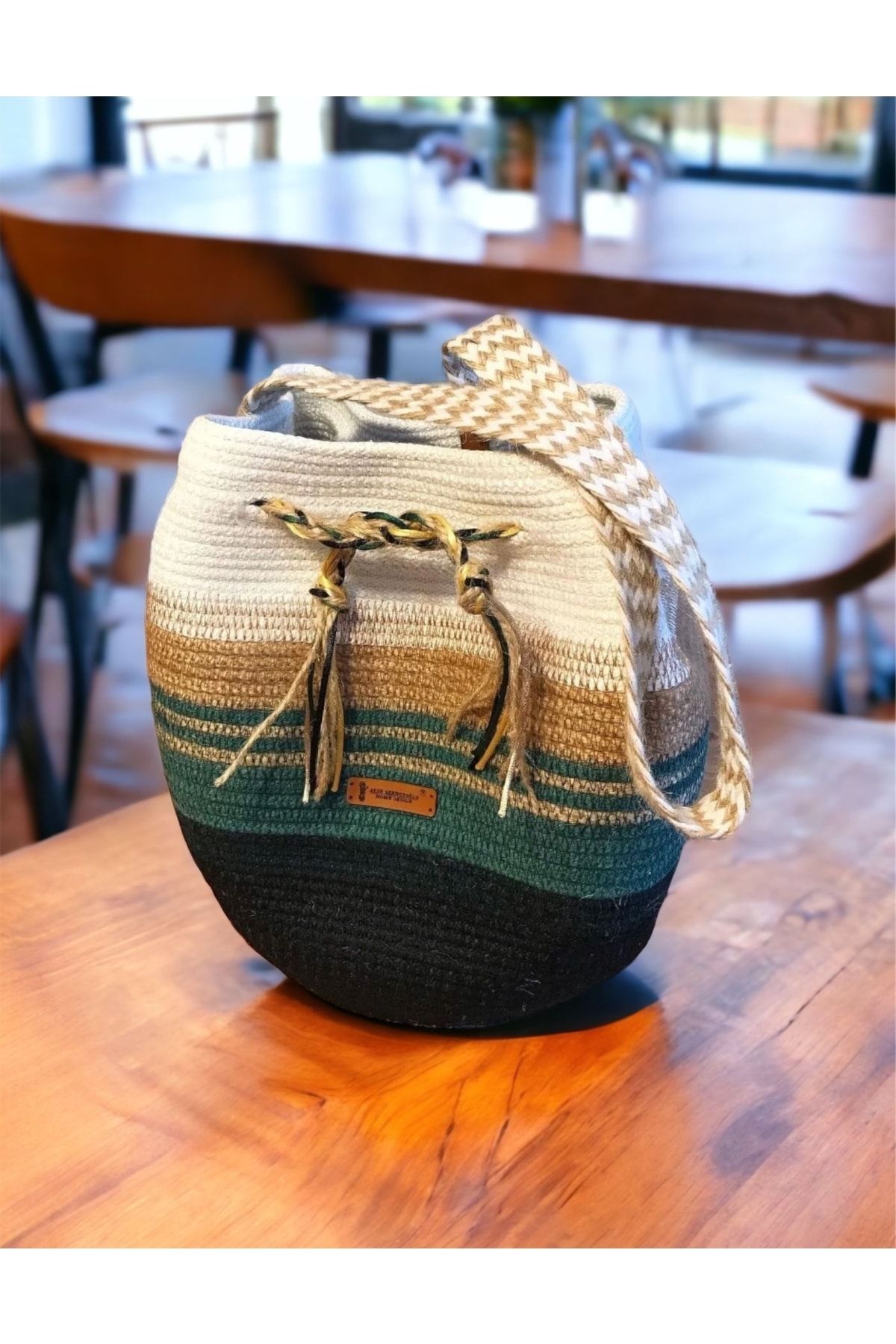 Lucky brand straw bag sale