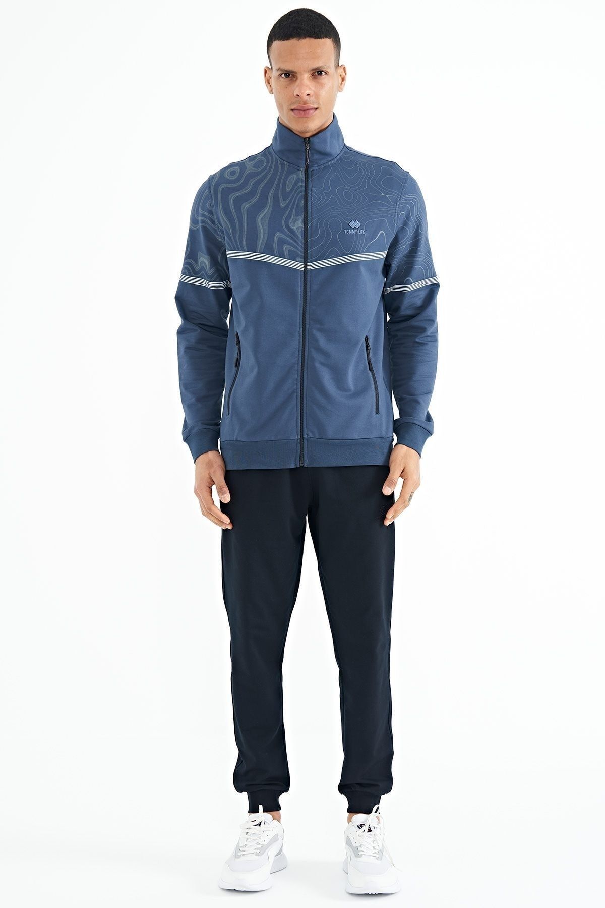 Nike shield flash discount run division jacket