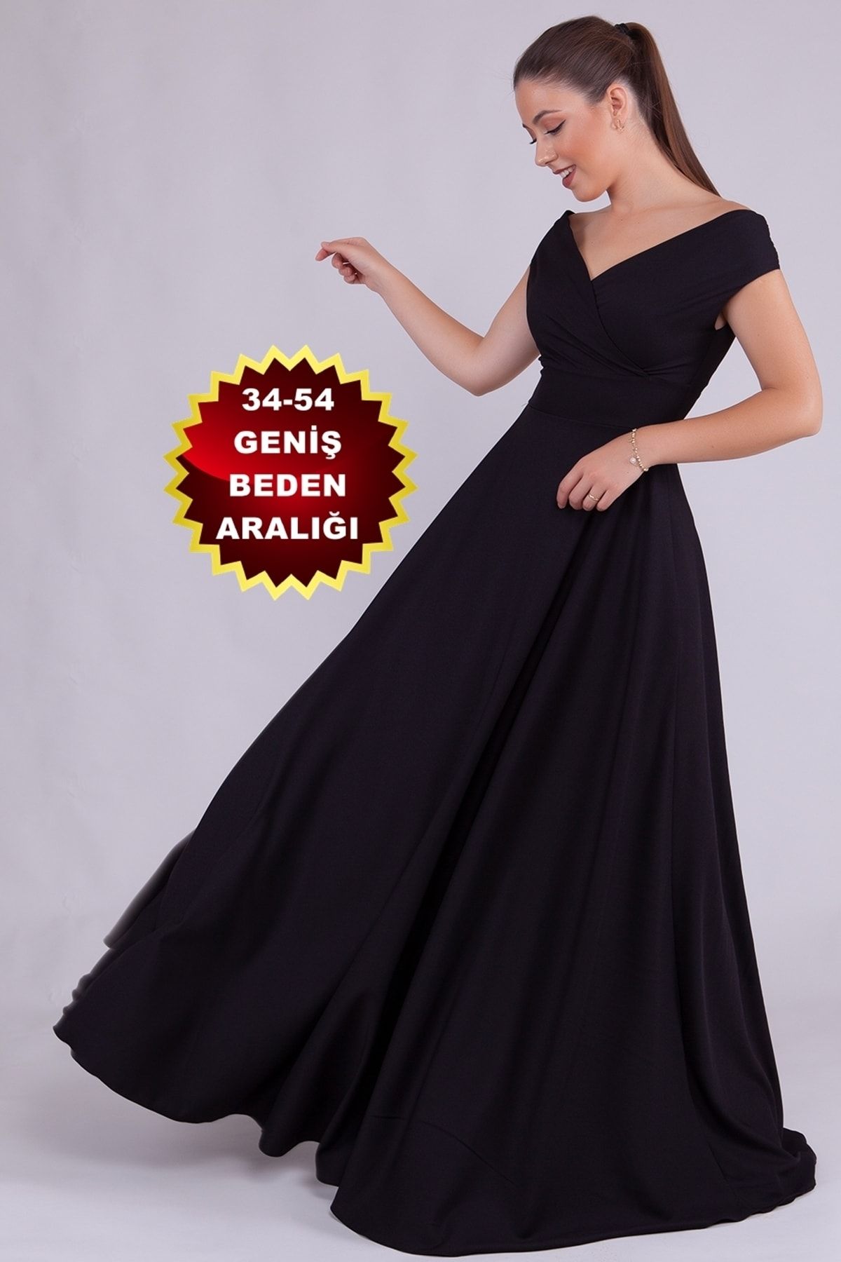 Black flowy evening gown discount
