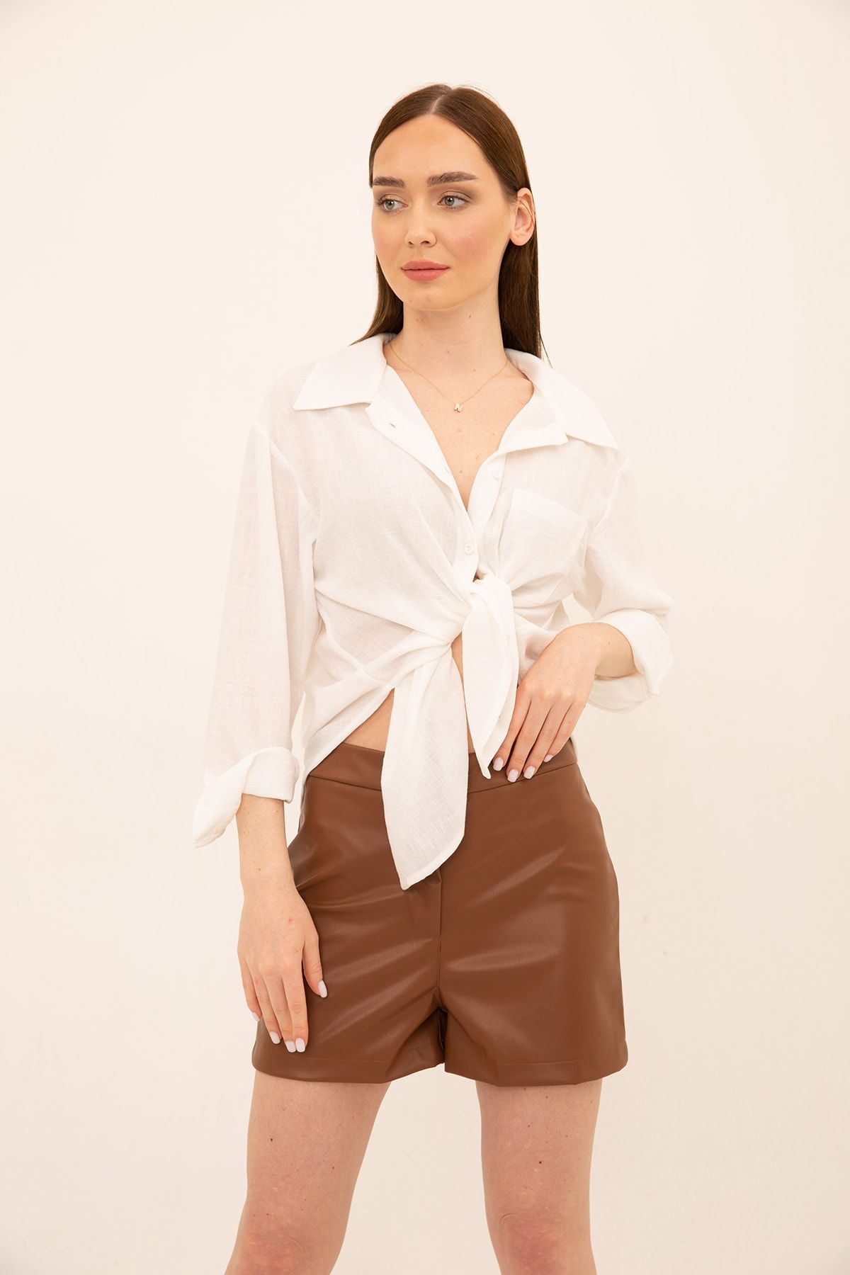 Laranor-Pantaloni scurți maro din piele artificială 3