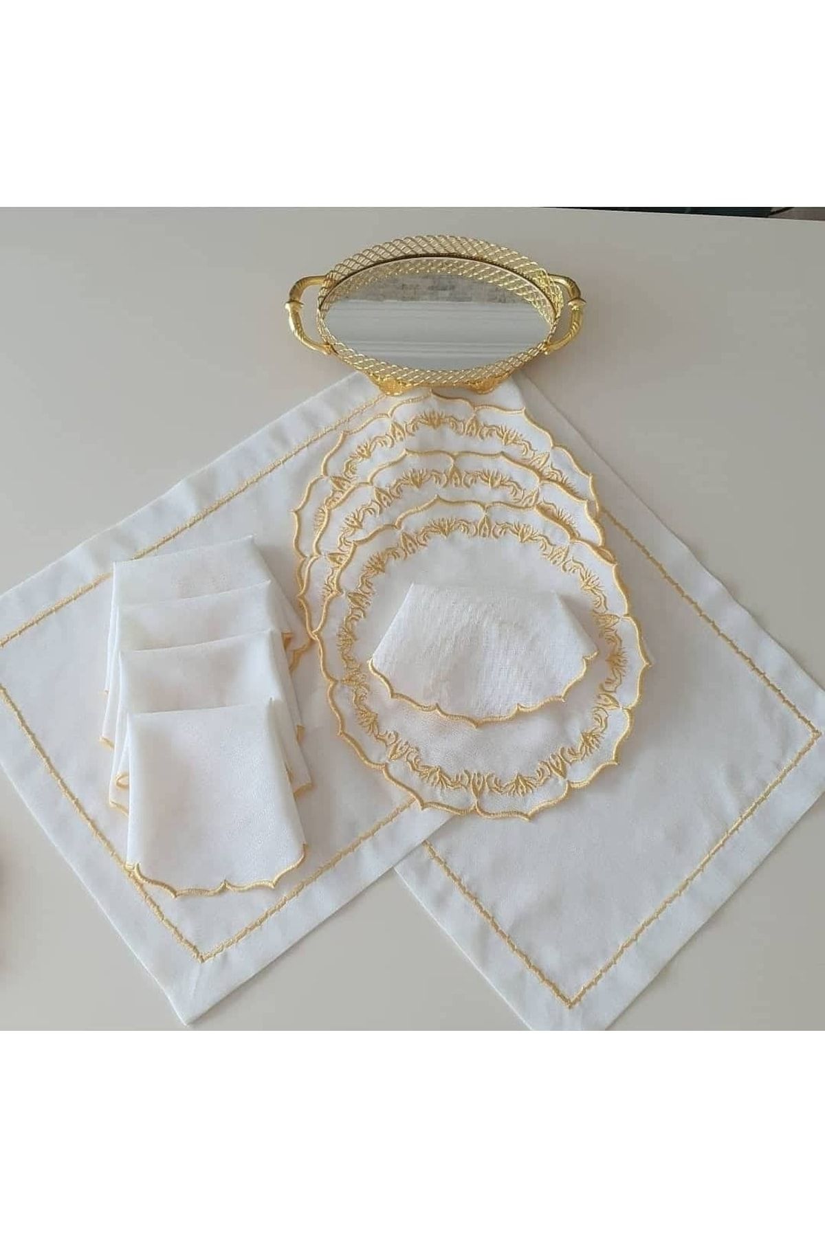 Nakışkonsept Set De Veselă De Serviciu Cu Model Autentic Brodat, 19 Piese, Pentru 6 Persoane - One Size