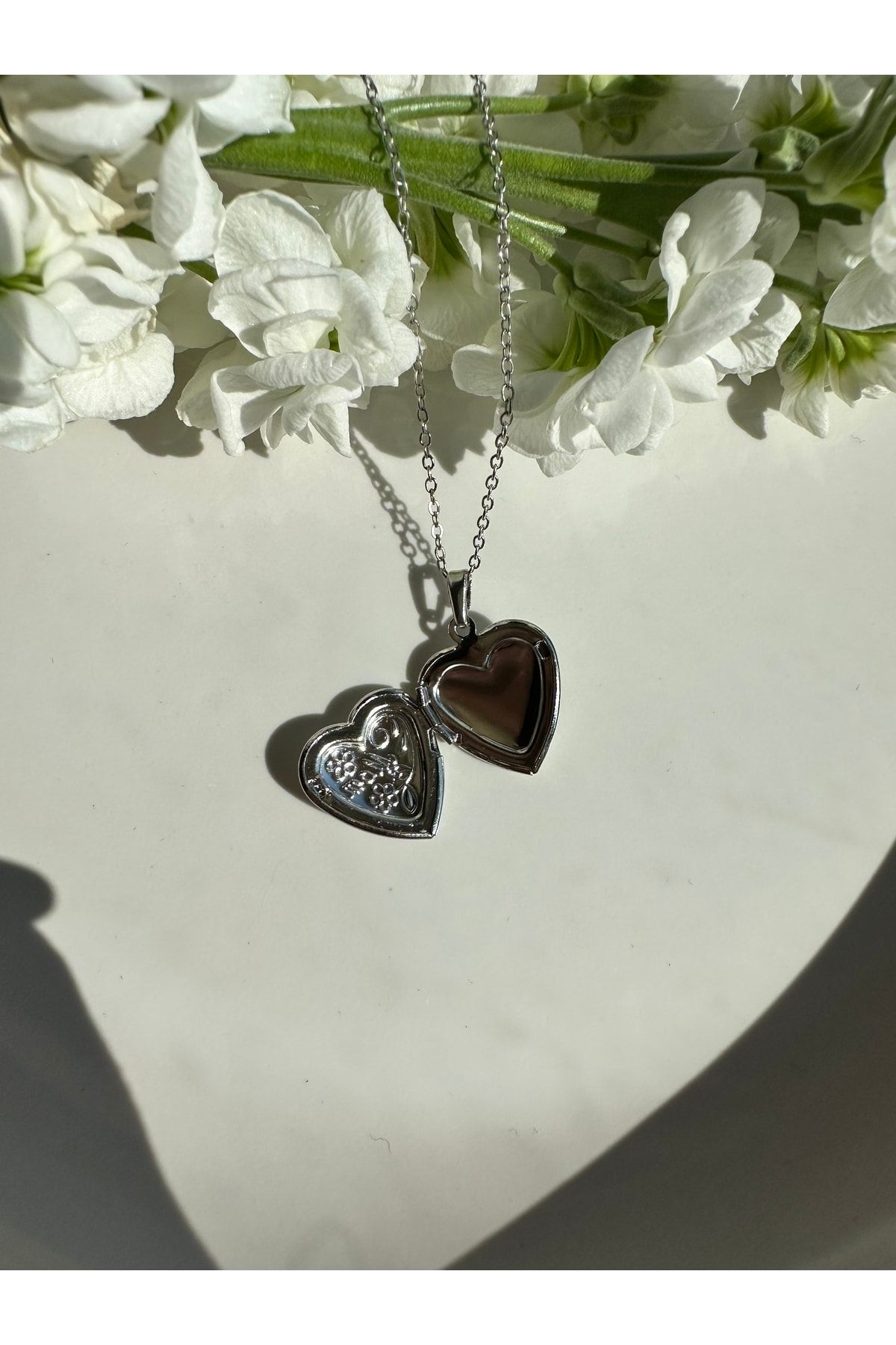 Pandora heart pendant shop necklace