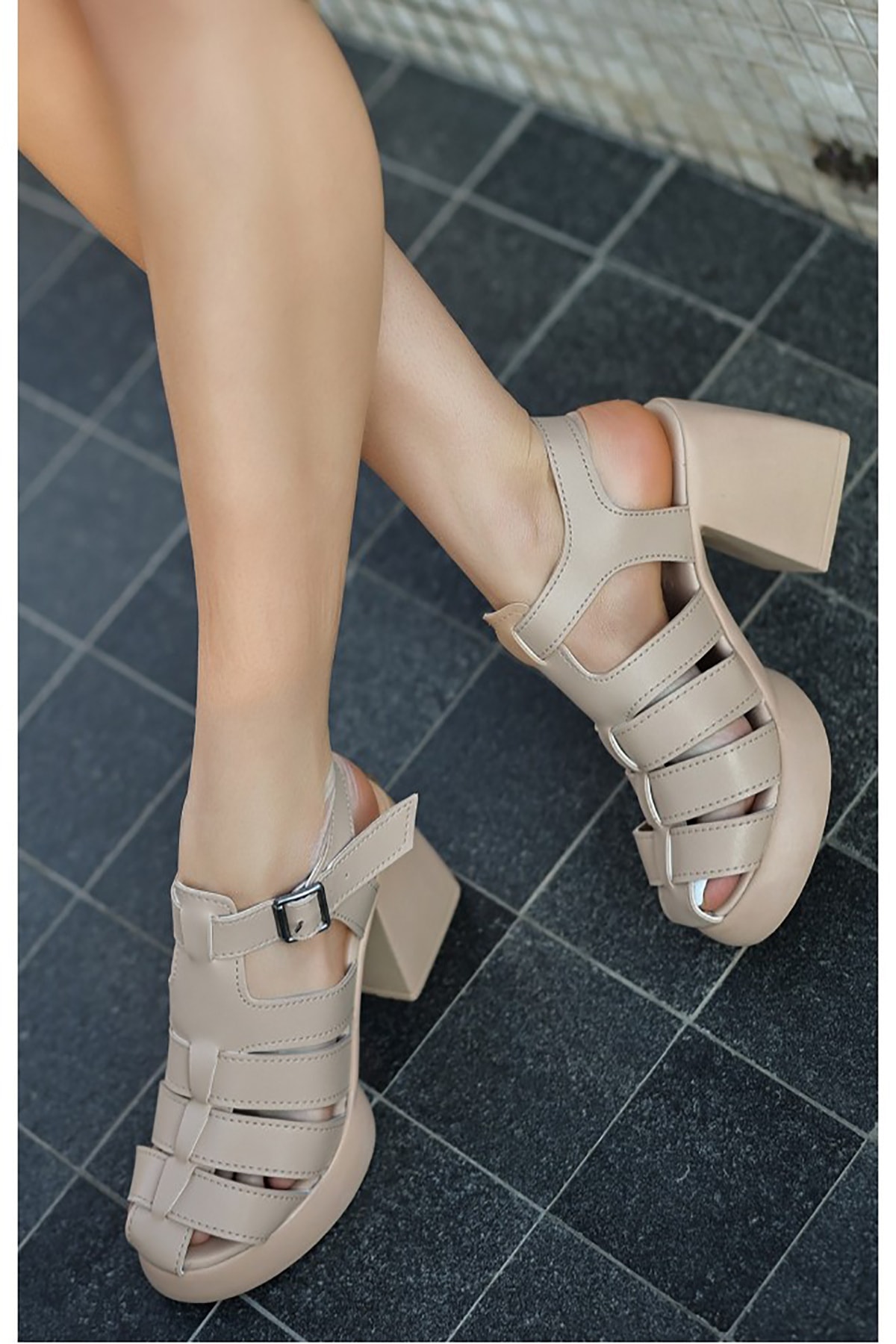 Nude Cilt Topuklu Sandalet Nude