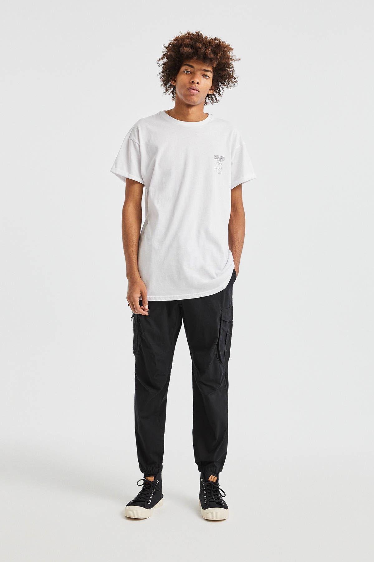 Pull Bear Erkek Siyah Elastik Belli Yirtilmaz Kumastan Kargo Pantolon 05670505 Trendyol