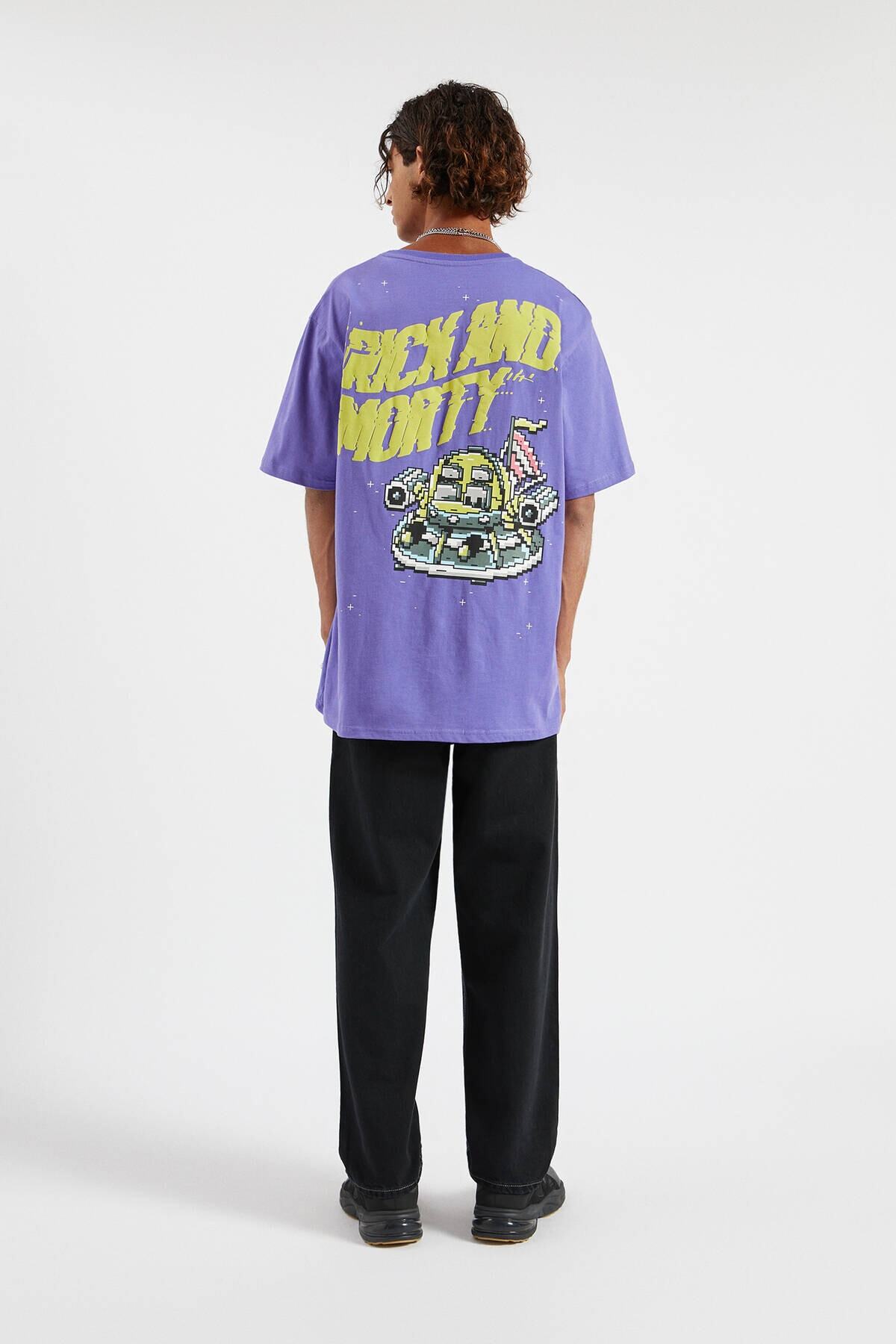 Pull And Bear Rick And Morty Pull & Bear Erkek Lila Lila Rick And Morty Görselli T-Shirt 09247591