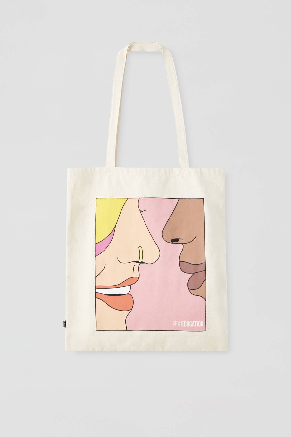 Pull Bear Erkek Renkli Sex Education X Pull Bear Gorselli Tote Canta 09822527 Trendyol