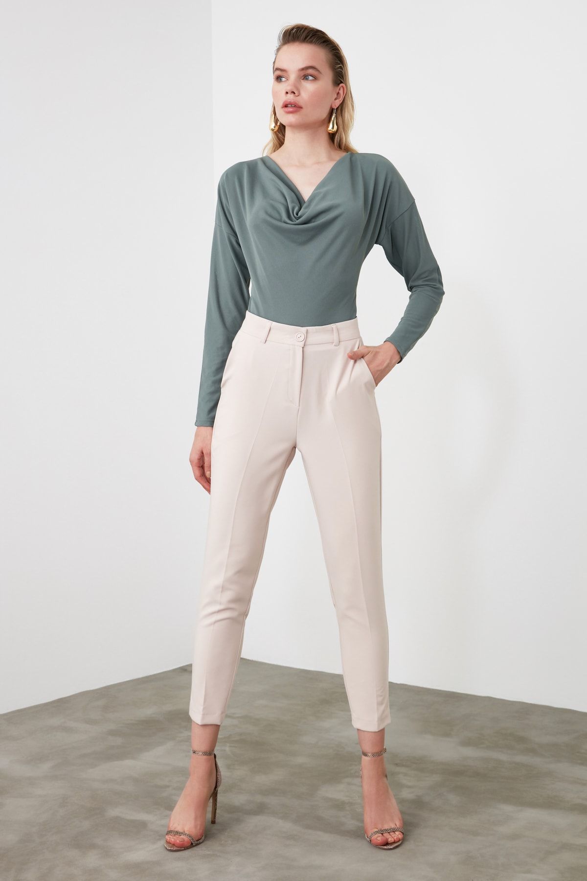 Trendyol Collection-TWOSS19ST0038 – Basic-Zigarettenhose in Steinfarbe – Webhose mit schmalem Bein 8