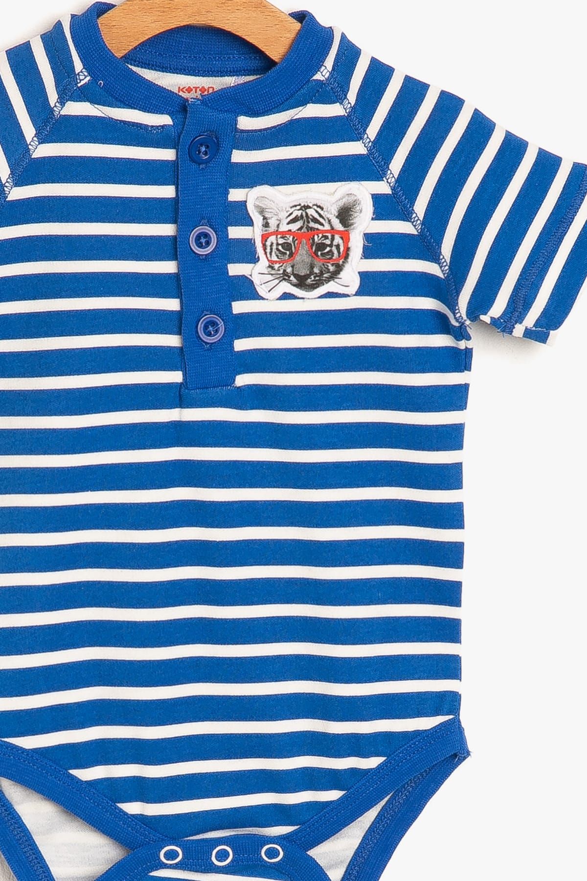 Koton-Kék kisfiú rátéttel, részletes Snapback body 4