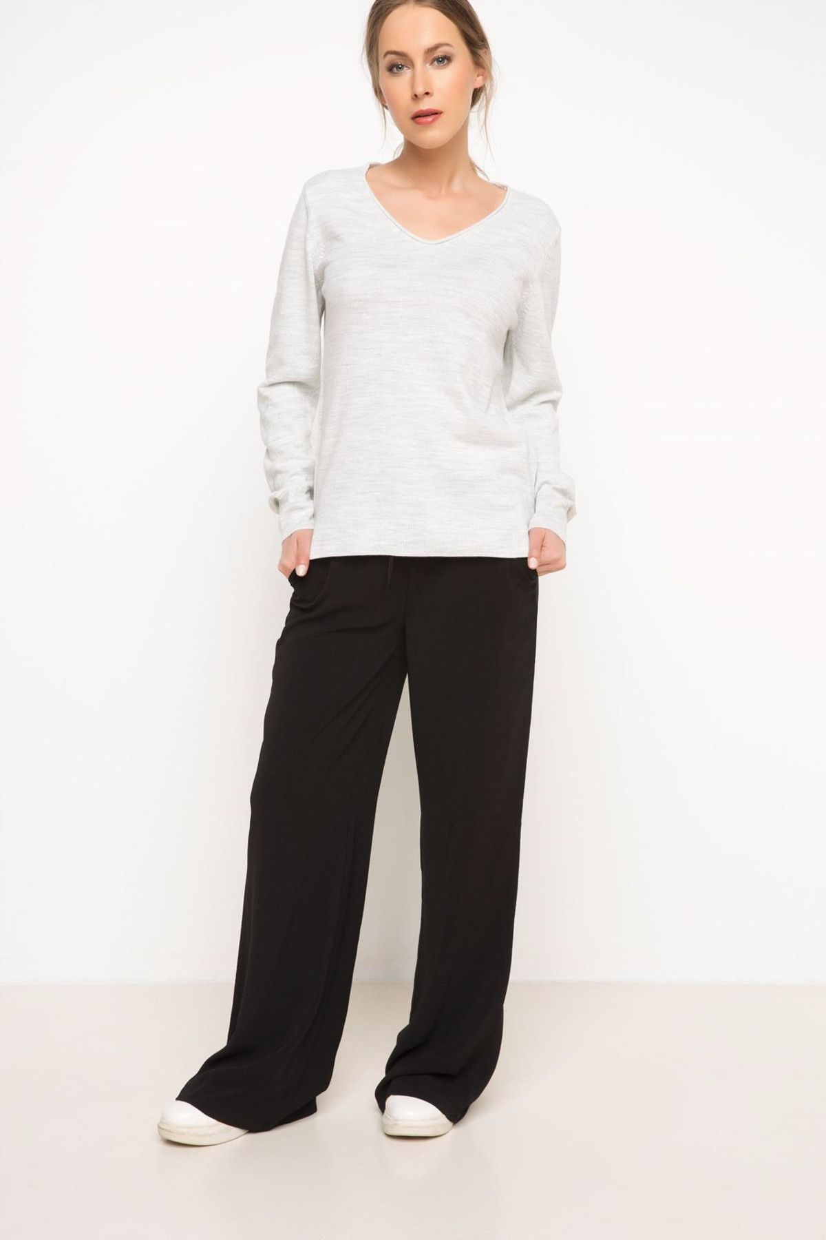 DeFacto-Women's V-Neck Basic Sweater F6797AZ.17AU.GR28 2