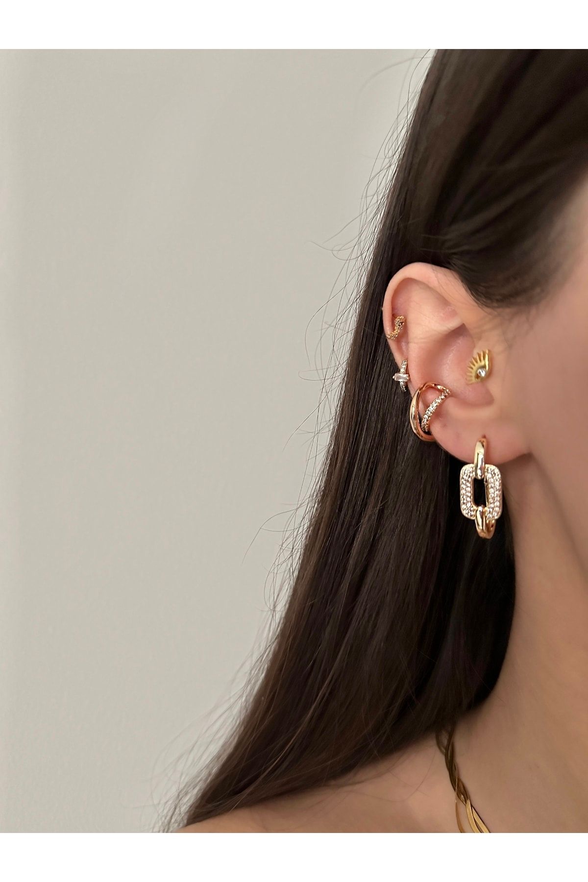 Two clearance piece earrings