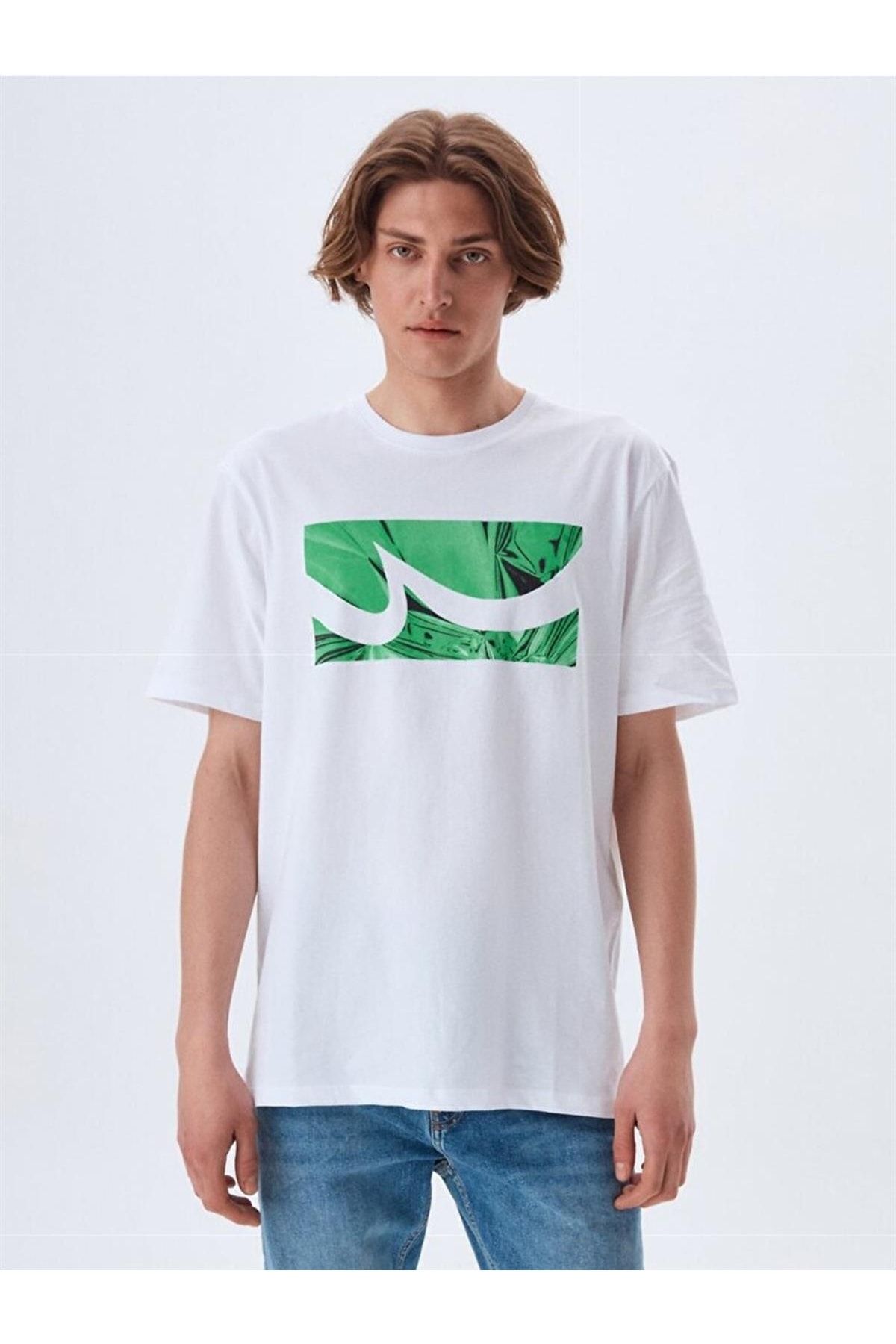 Nike innovation shop t shirt