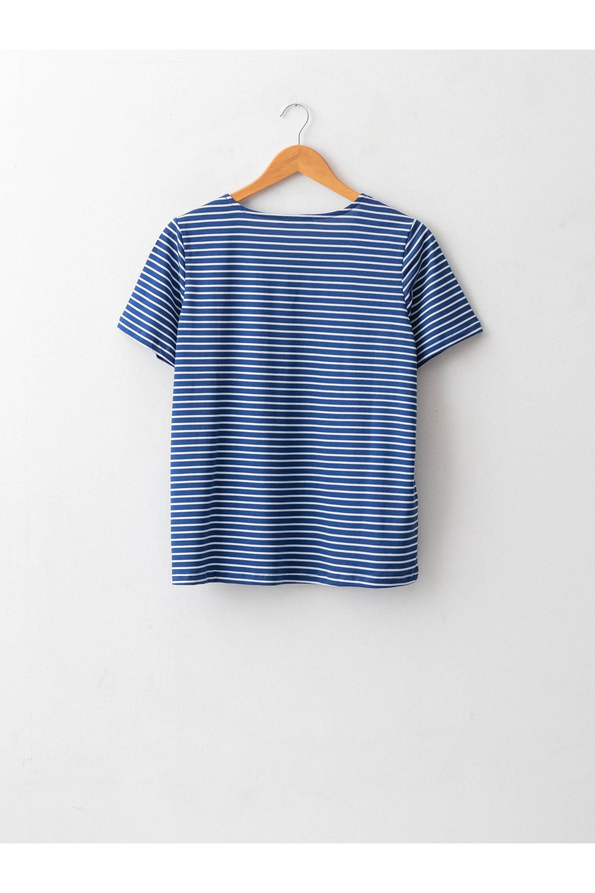 LC Waikiki T-Shirt Dunkelblau Regular Fit FN7166