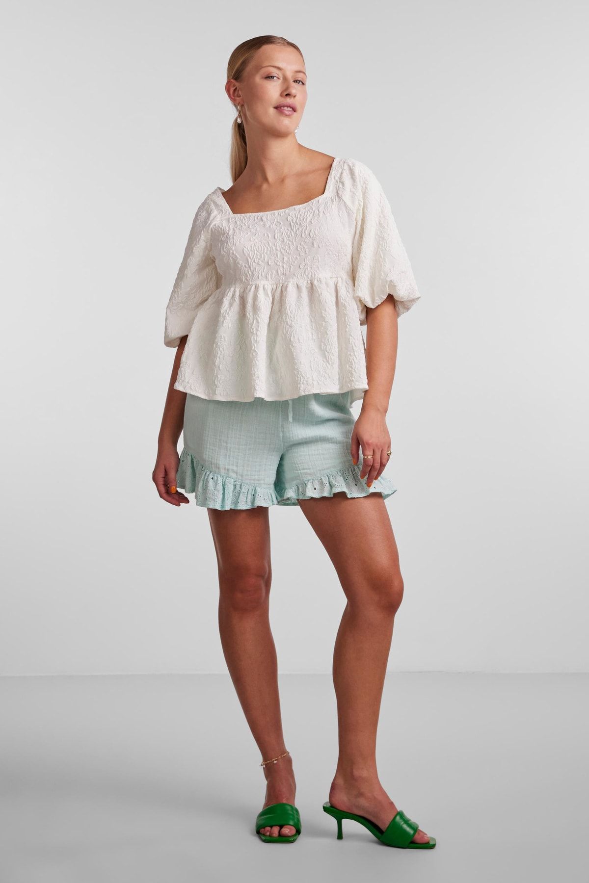 PIECES Bluse Weiß Regular Fit Fast ausverkauft