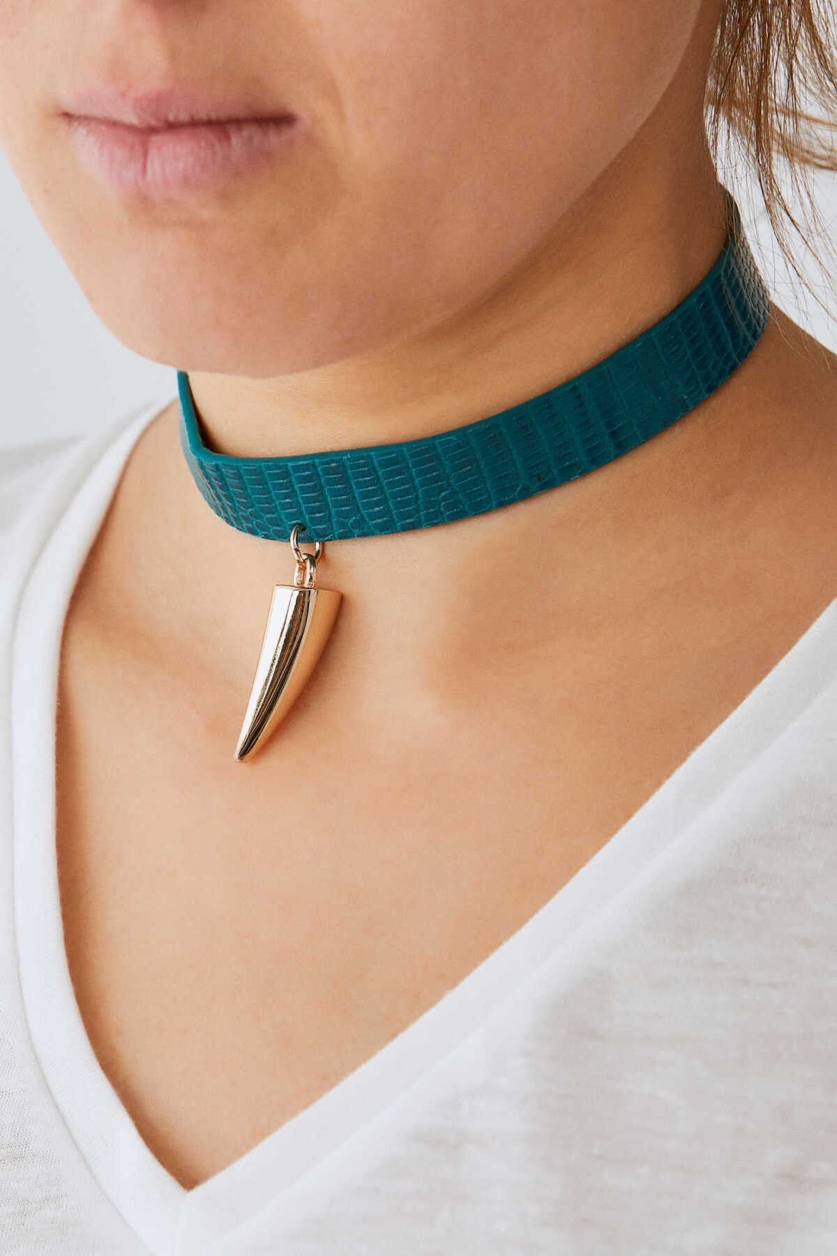 Teal choker hot sale