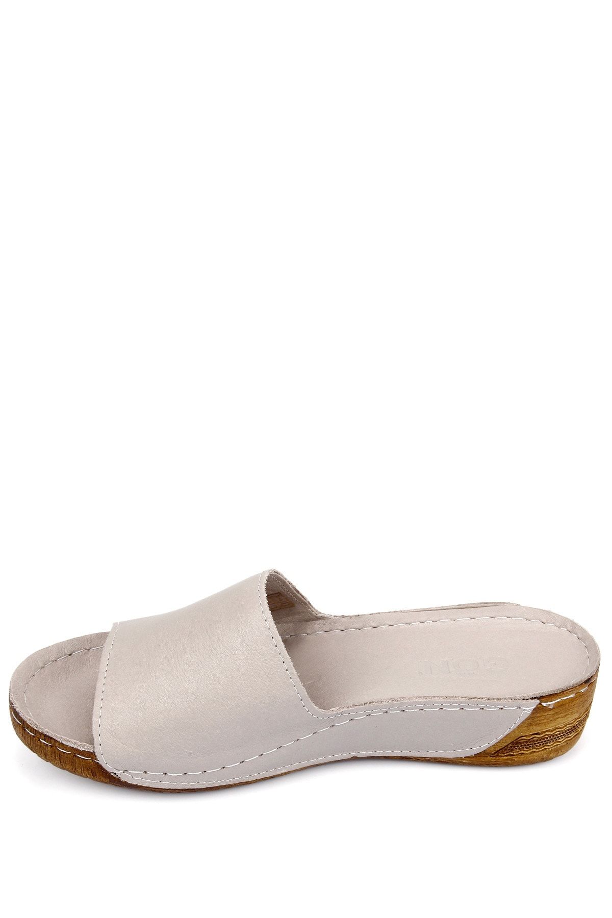 GÖNDERİ(R) Pantolette Beige Flacher Absatz FN7068