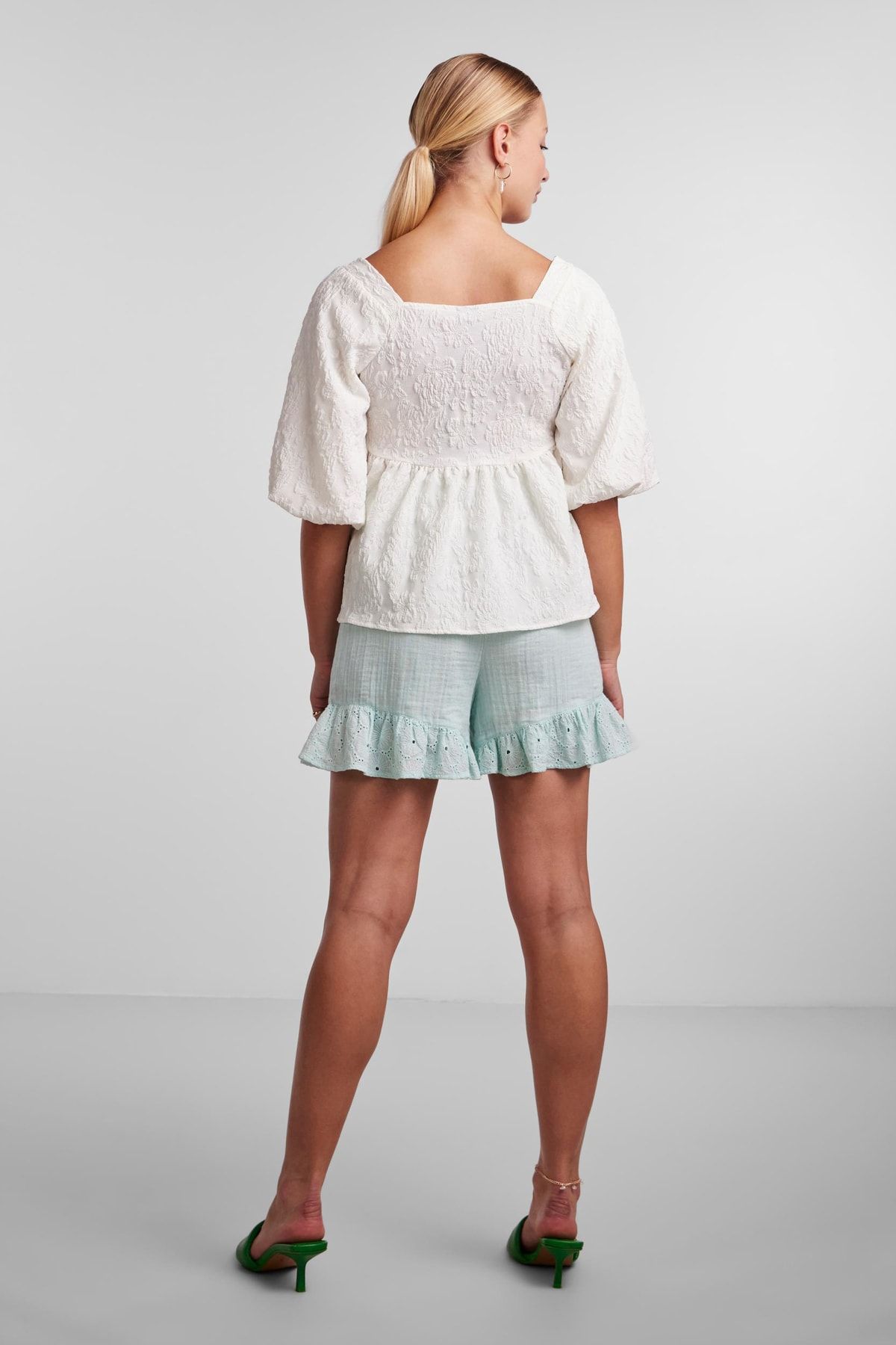 PIECES Bluse Weiß Regular Fit Fast ausverkauft