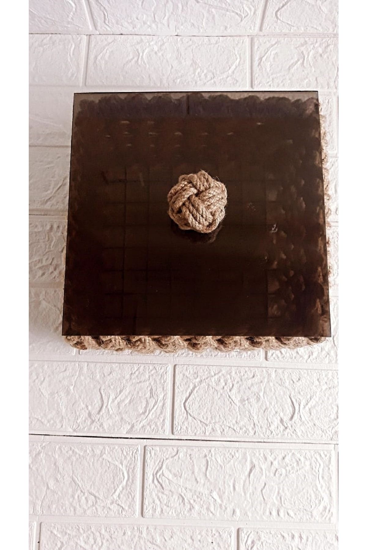 Egindra-Wicker Mini Decorative Basket - Organizer with Jute Corner and Square Glass Lid 2