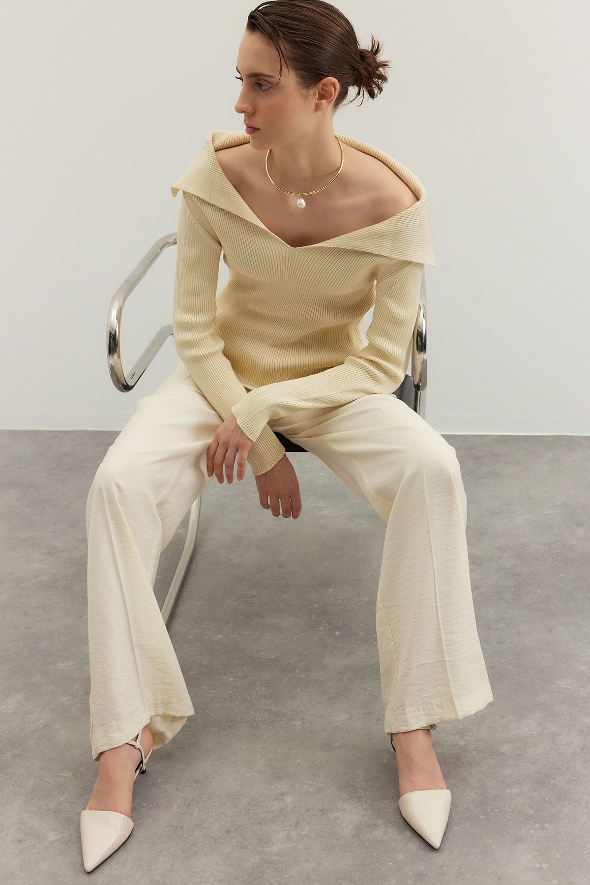 complete the look image