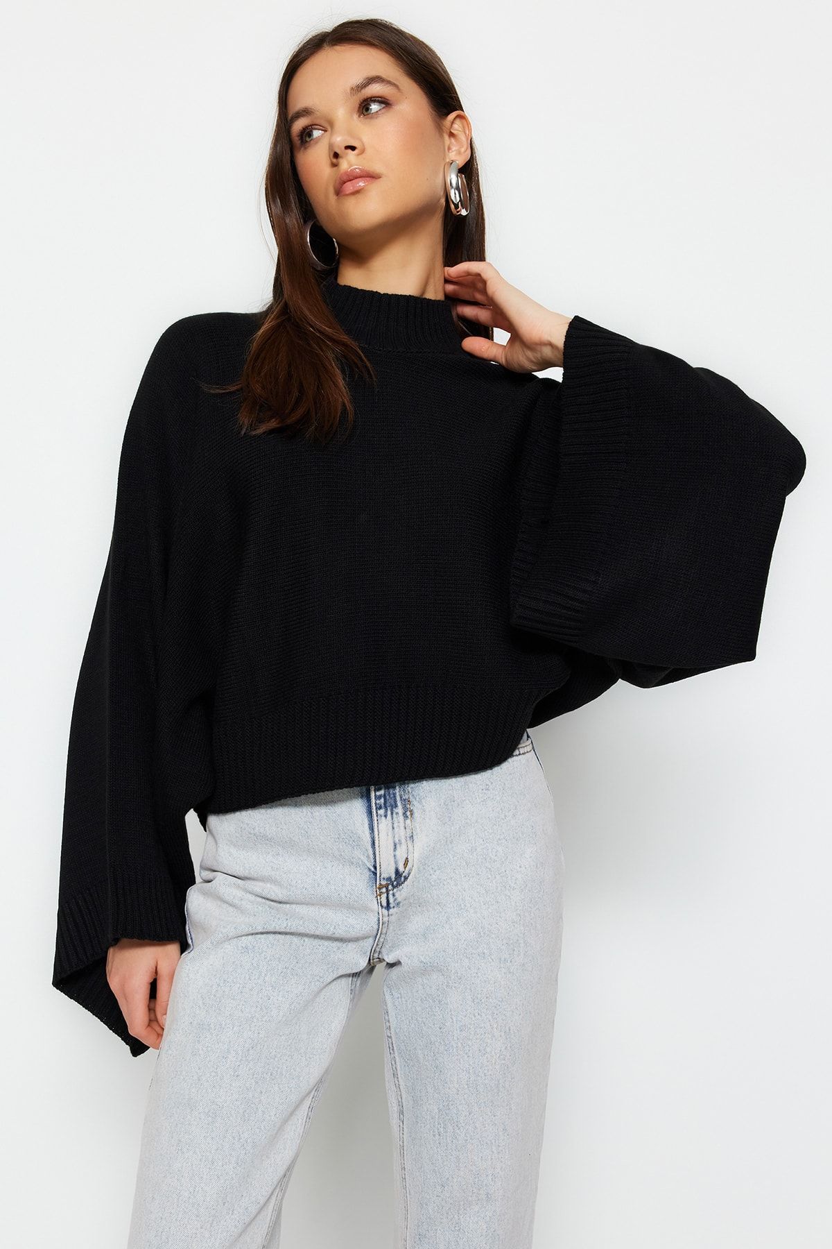Trendyol Collection-Fekete széles szabású denevérujjú kötöttáru pulóver TWOAW23KZ01838 2