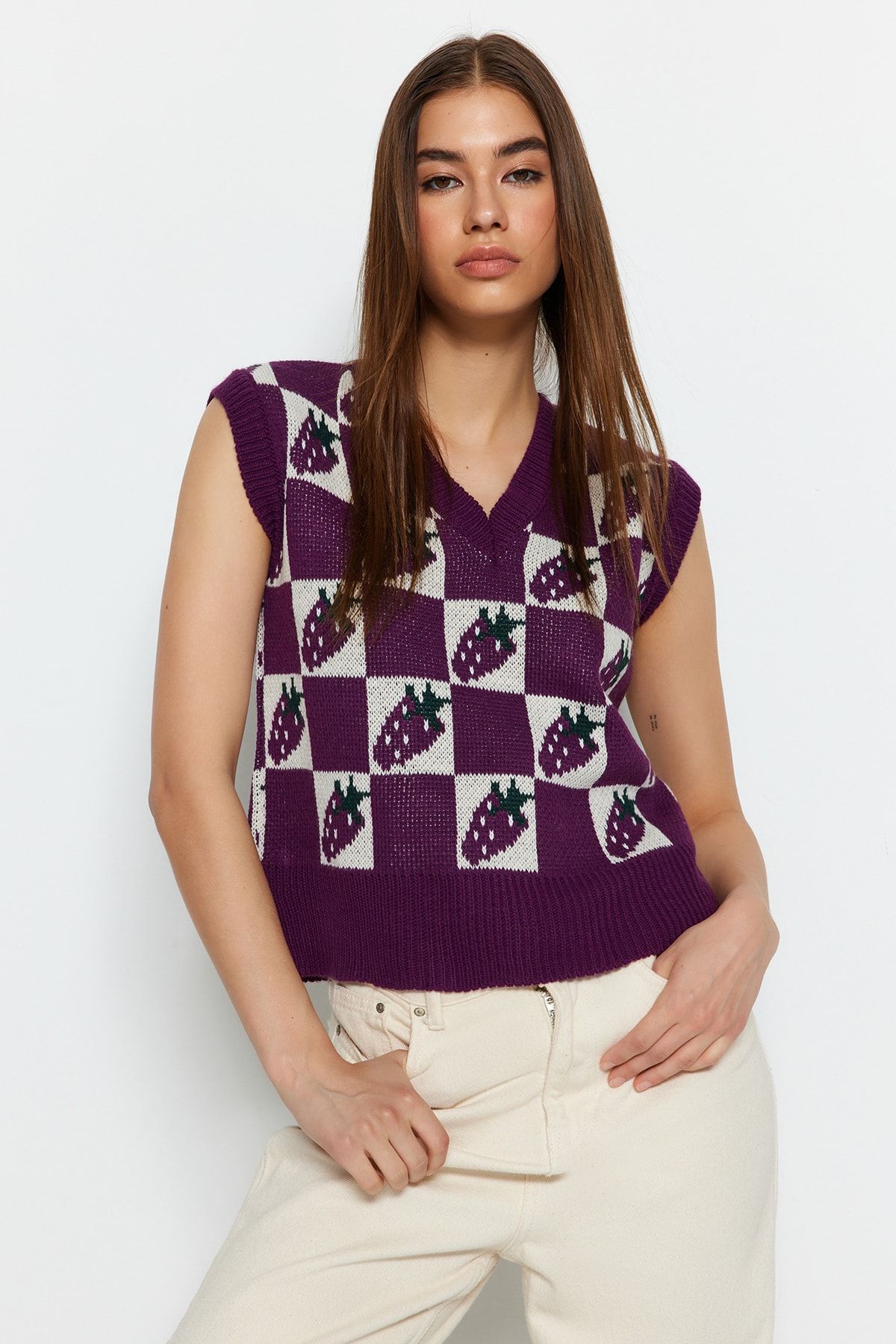 Trendyol Collection Sweater Vest Purple Regular fit