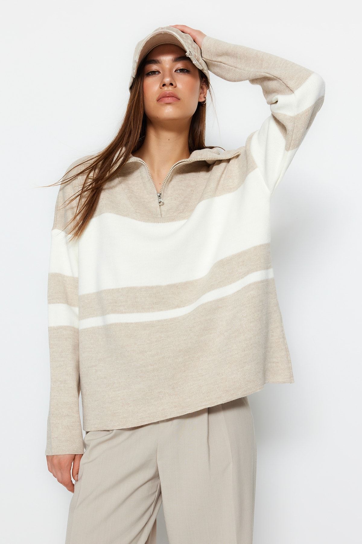Trendyol Collection Pullover Beige Regular Fit