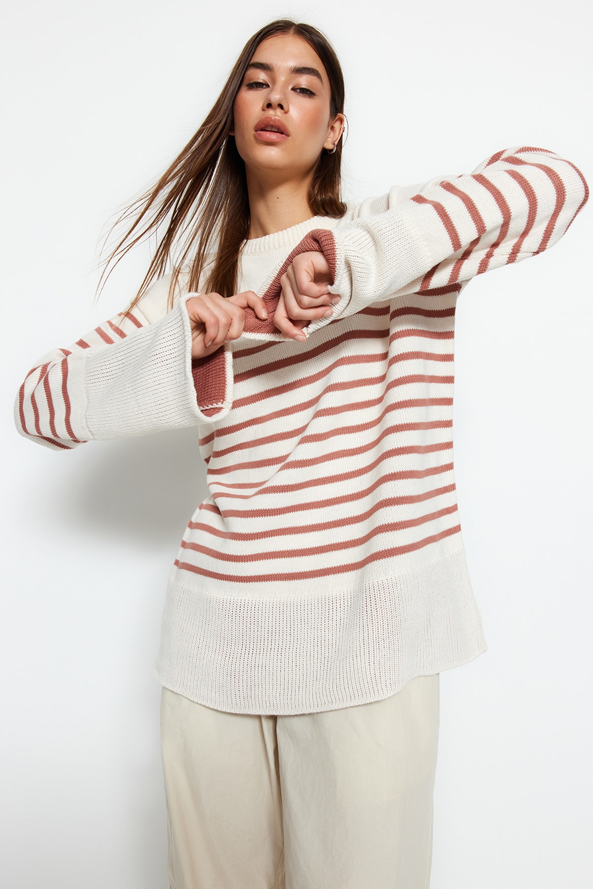 Trendyol Collection Pullover Beige Oversized