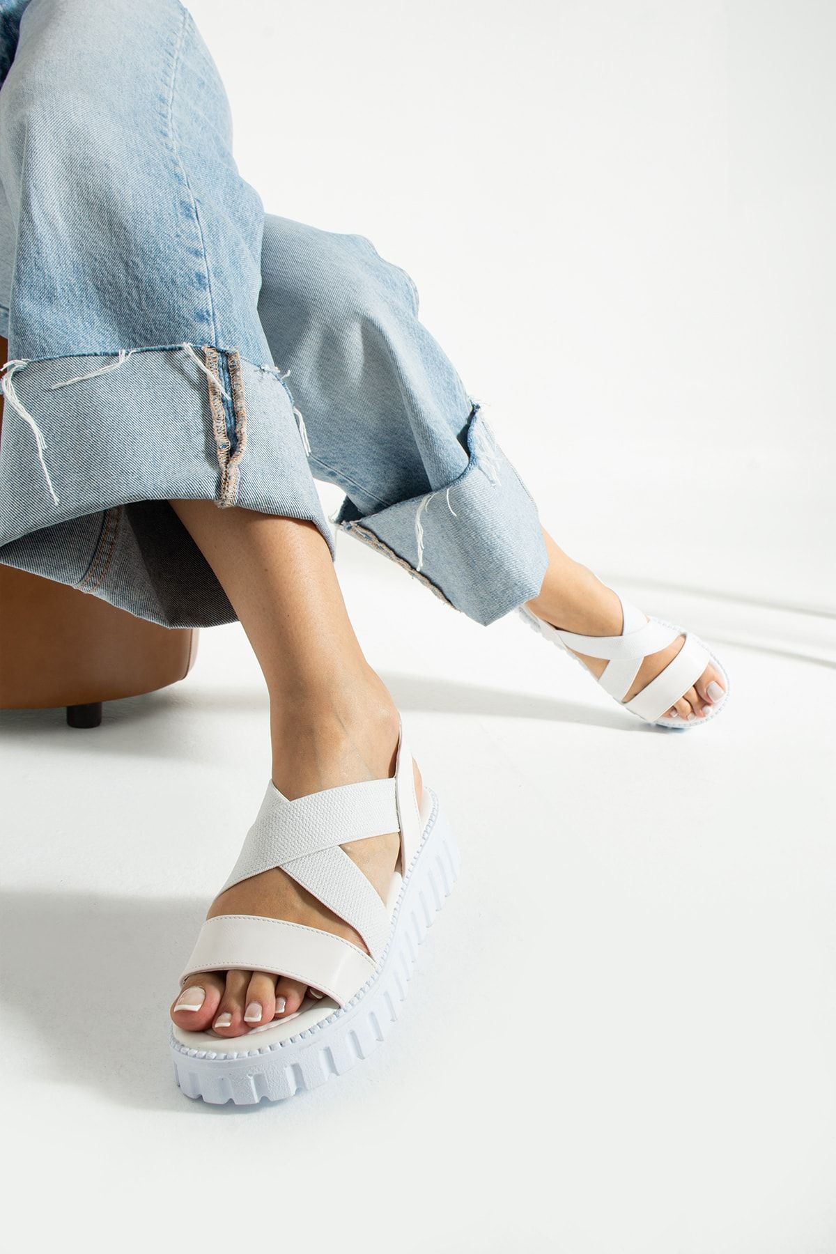 NEVANIN BUT Women s Rubber Band Detailed High Heel Sandals